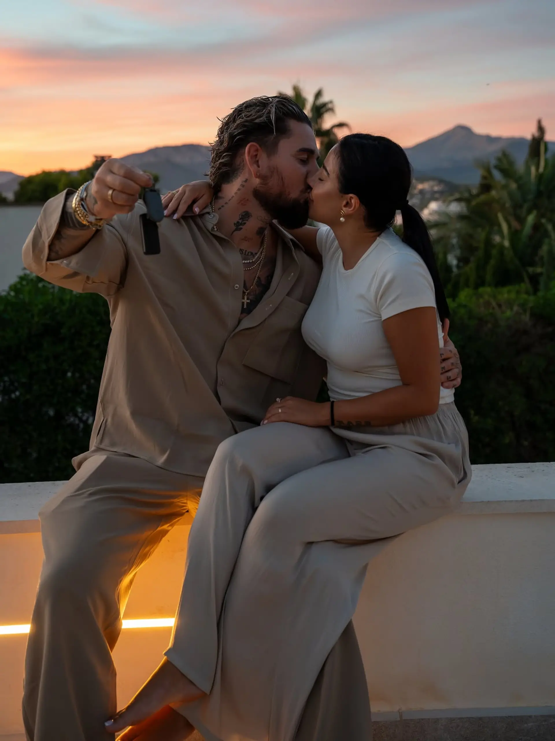 Bild zu: "DAS ist dran am Baby-Rätsel um Mike und Leyla"