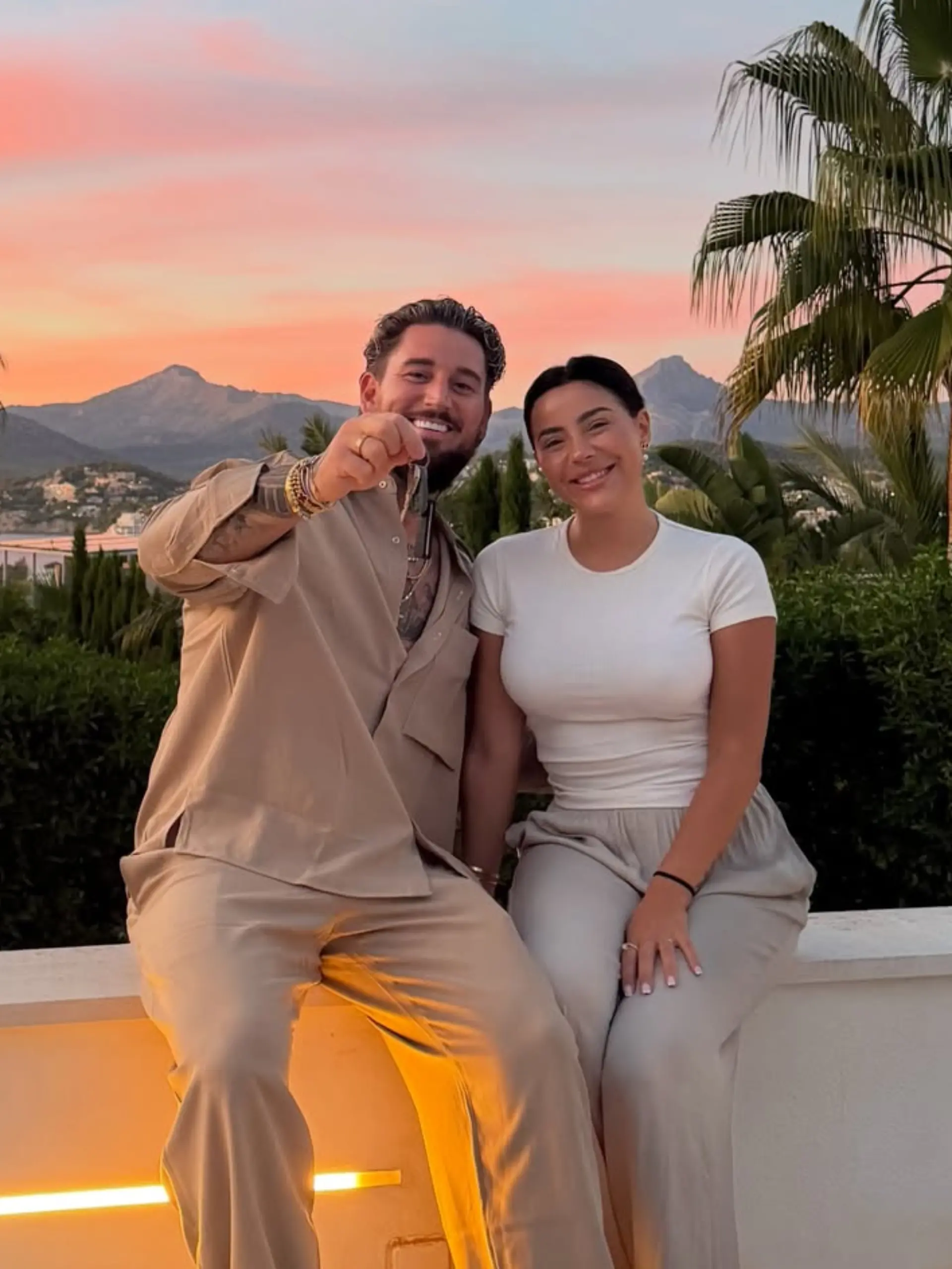 Bild zu: "Mike und Leyla Heiter kaufen sich ein Eigenheim: Für diesen Traumort haben sie sich entschieden "