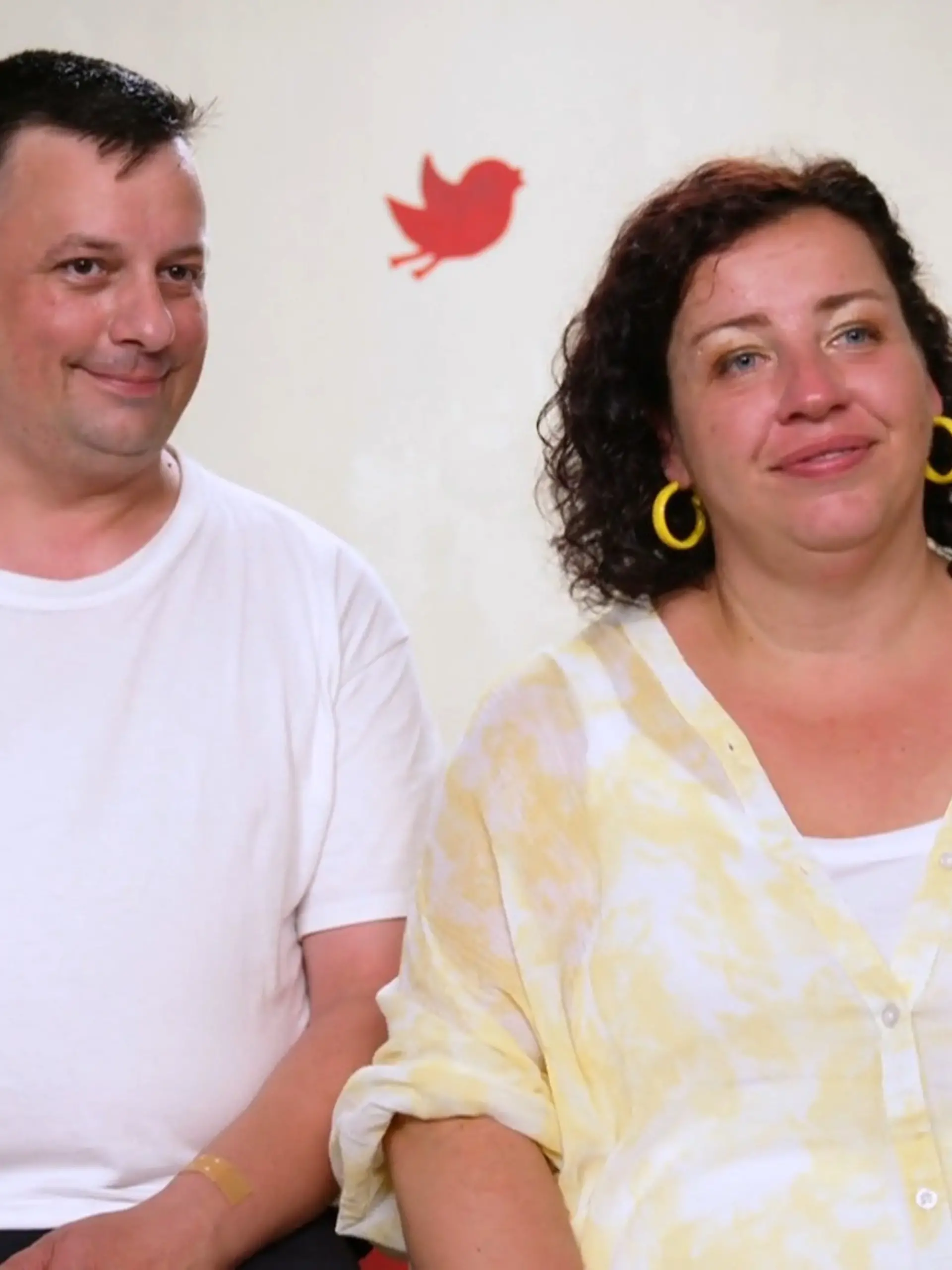 Bild zu: "Sven und Sylvia sind sich einig"