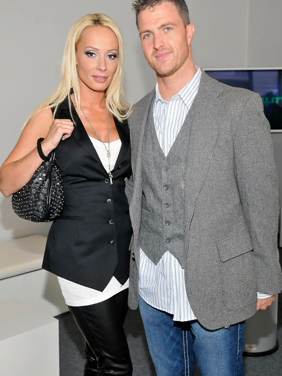  Mercedes fashion week Ralf Schumacher und Cora Schumacher bei der Sisi Wasabi Fashion Show anlaesslich der Mercedes-Benz Fashionweek 2008 auf dem Bebelplatz in Berlin / fashion week Copyright: IMAGO. Farrr Datum: 17.07.2008 IMAGO. Fotoagentur Berlin Henry H. Herrmann *** Mercedes fashion week Ralf Schumacher and Cora Schumacher at the Sisi Wasabi Fashion Show on the occasion of the Mercedes Benz Fashionweek 2008 at the Bebelplatz in Berlin fashion week Copyright IMAGO Farrr Date 17 07 2008 IMAGO Fotoagentur Berlin Henry H Herrmann Copyright: xEventpressxFarrx