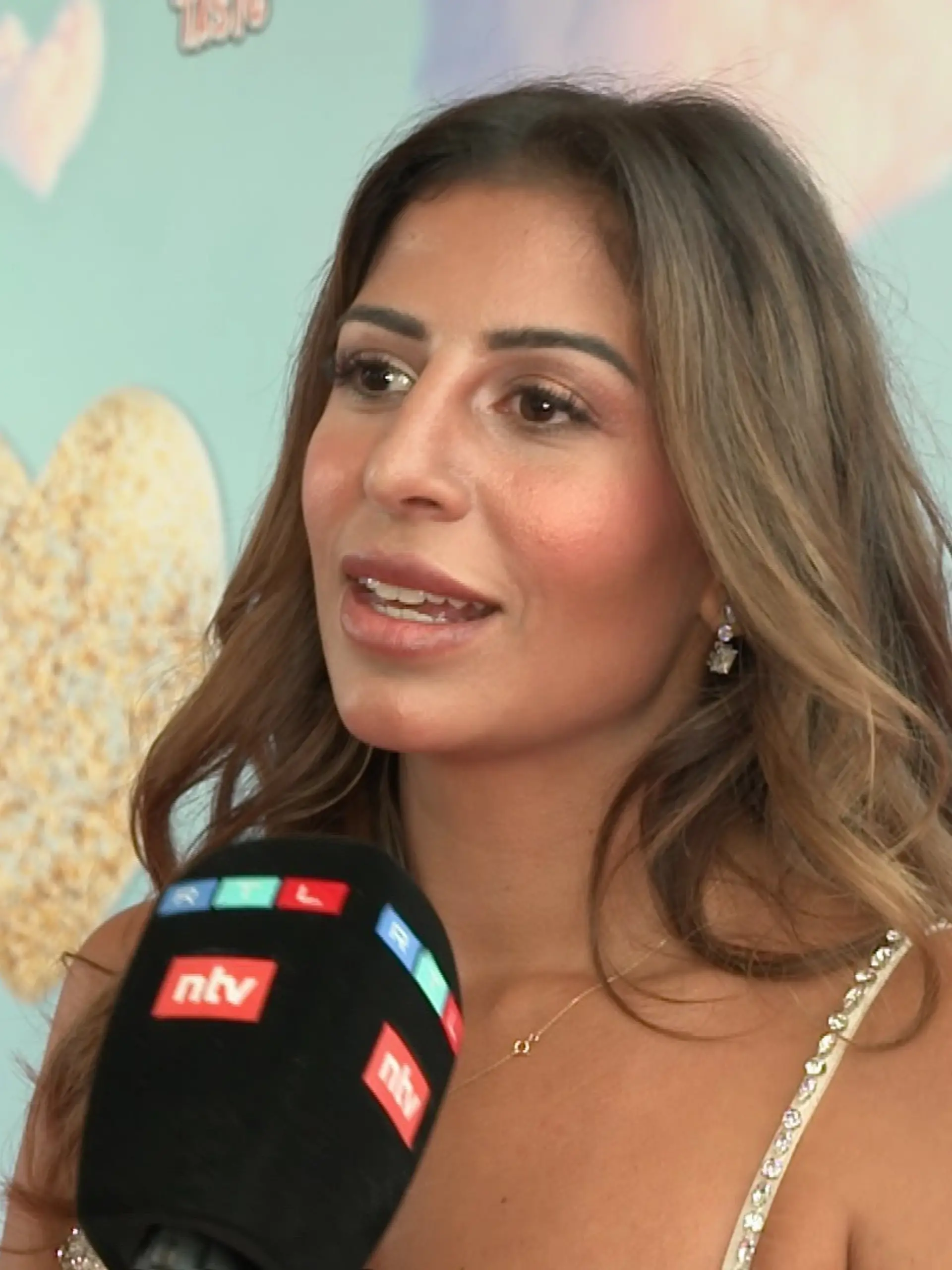 Eva Benetatou im RTL-Interview. 
