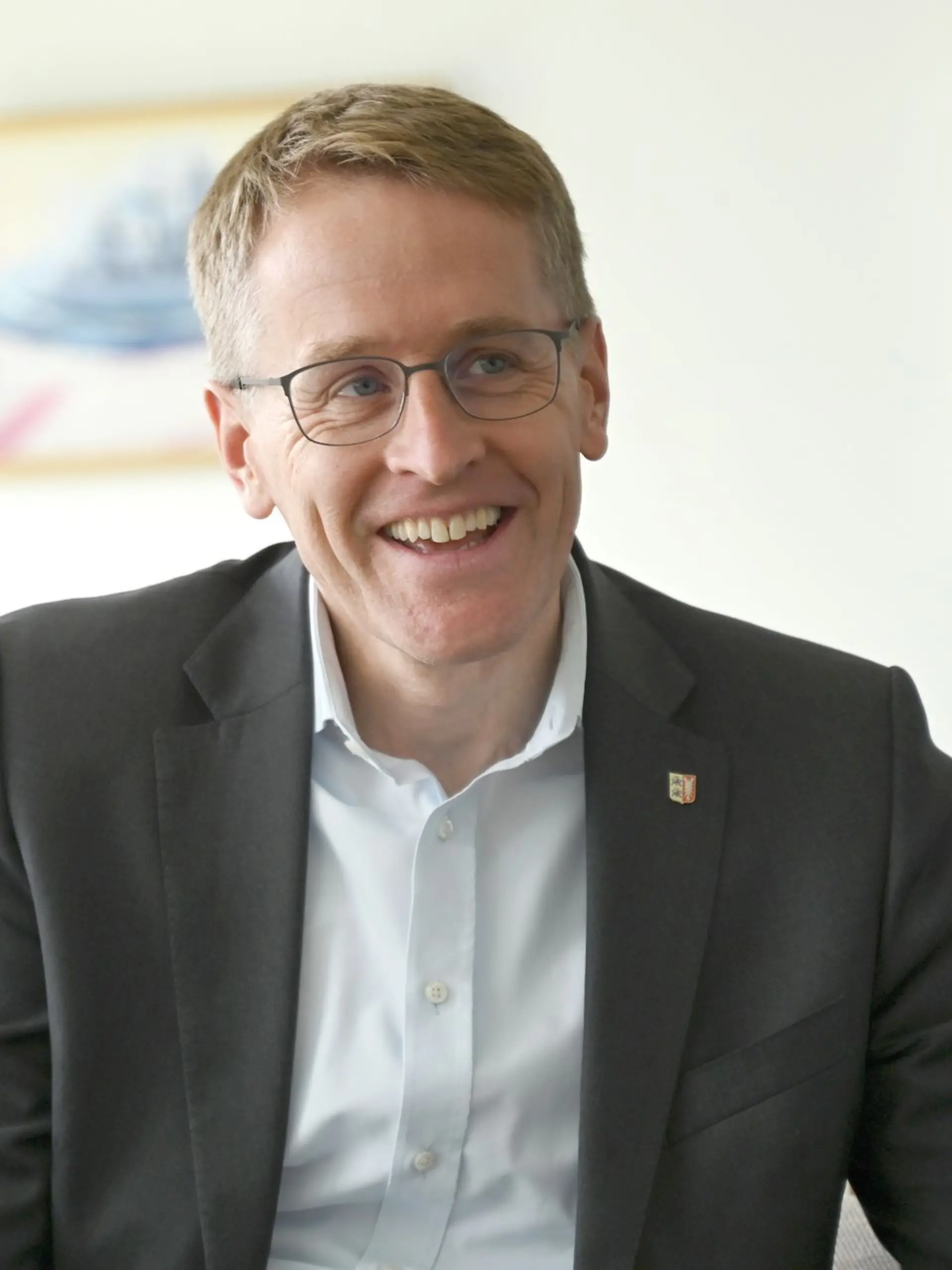 Bild zu: "Daniel Günther besitzt ein ganz spezielles Gerät"