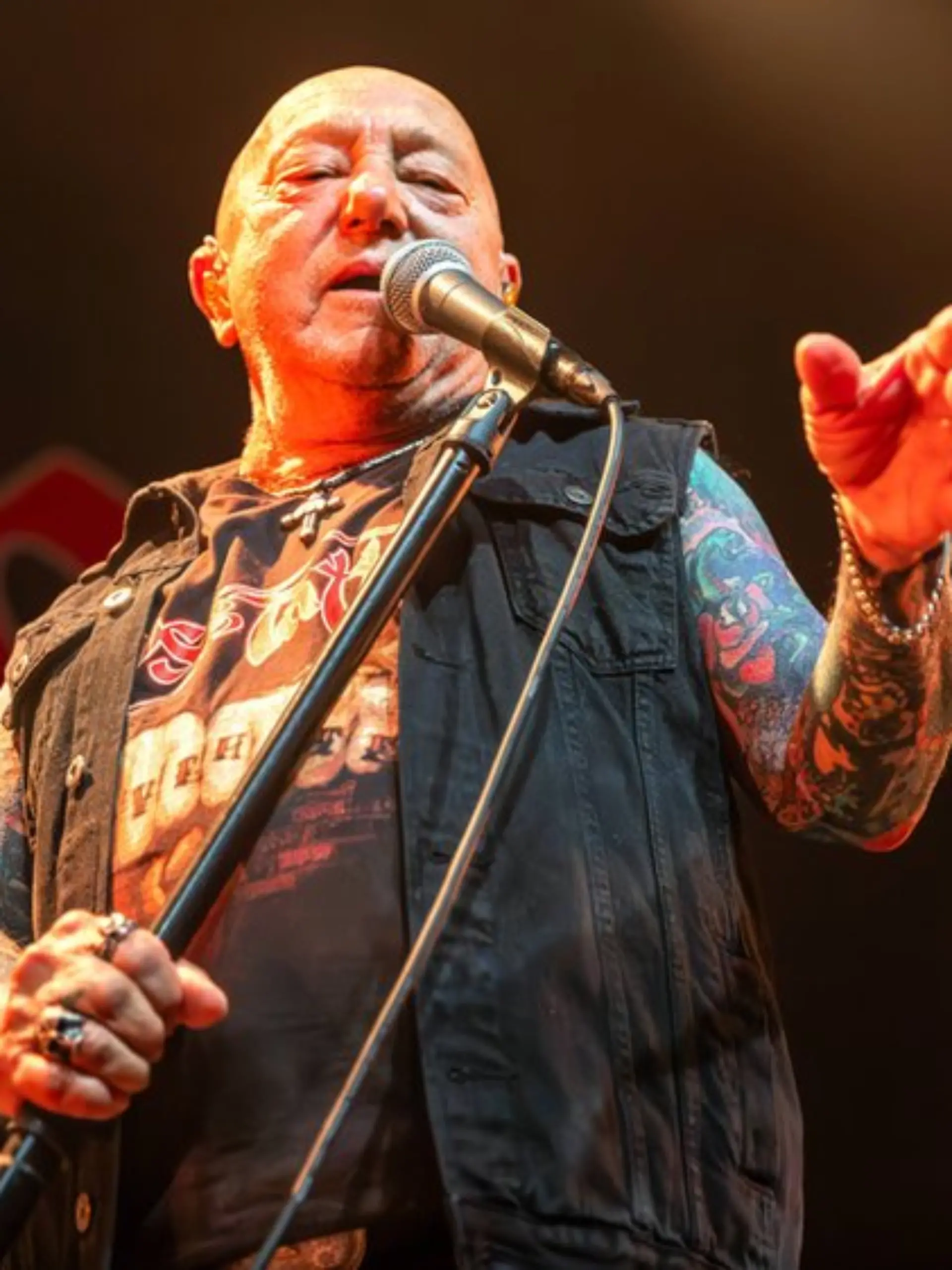 Rose-Tattoo-Sänger Angry Anderson Anfang August bei einem Auftritt in Norwegen.