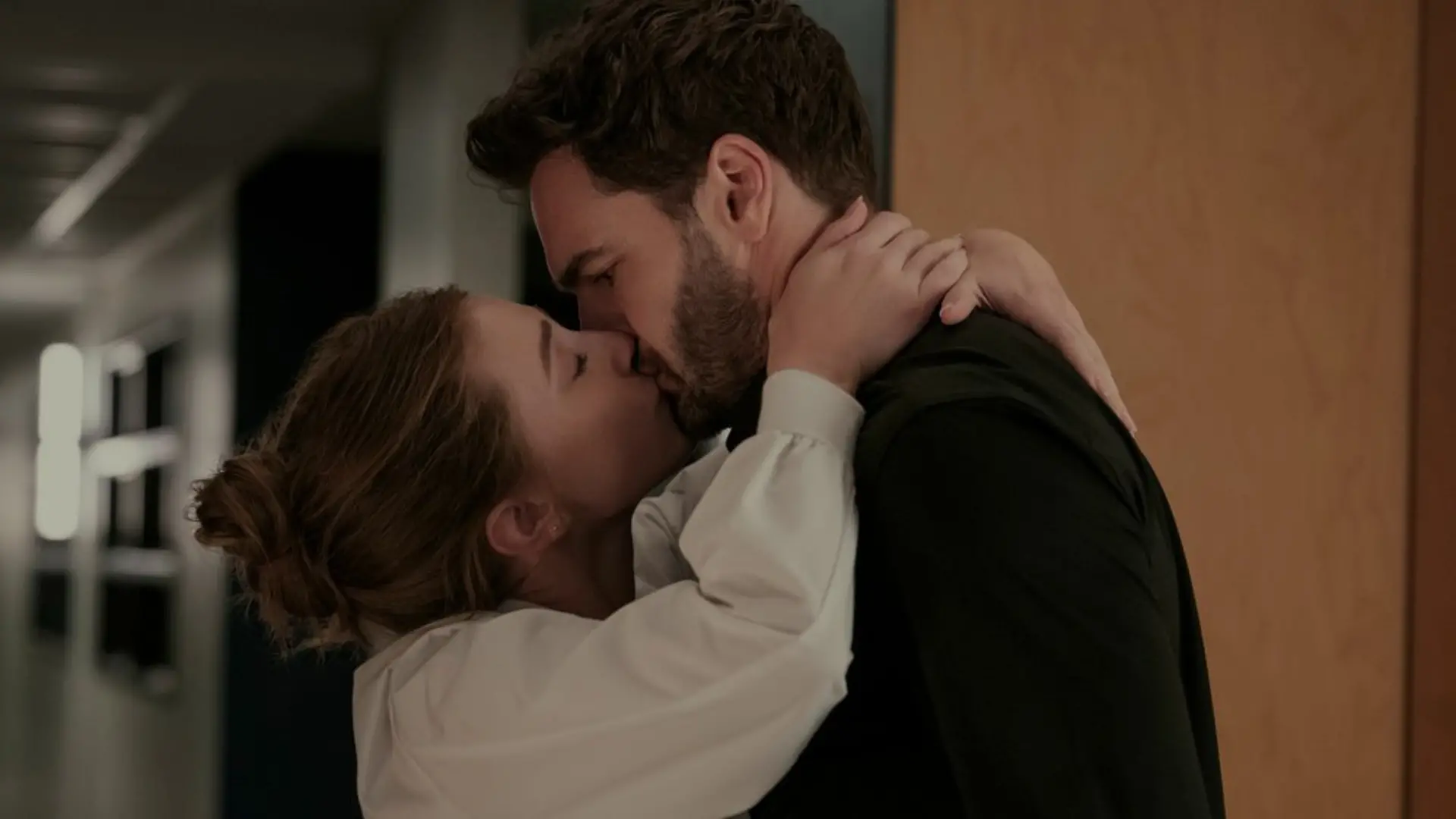 Die Rollen von Lili Reinhart und Tom Bateman in "Die theoretische Unwahrscheinlichkeit von Liebe" basieren ursprünglich auf "Star Wars"-Figuren.