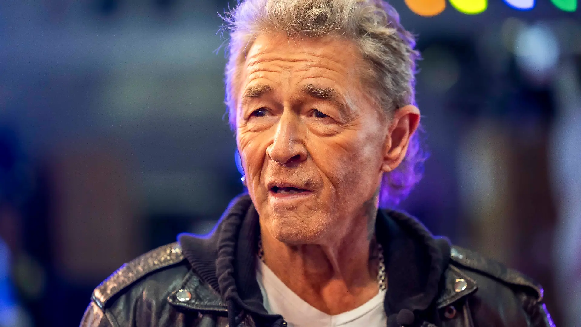 ABB/MAFFAYBUCH - Peter Maffay bei der Vorstellung Kinderbuchveroeffentlichung Der unerwuenschte Gast von Hendrikje Balsmeyer,mit einem Vorwort von Peter Maffay im Music Store Koeln am 21.02.2026 in Koeln *** ABB MAFFAYBUCH Peter Maffay at the presentation of the childrens book publication Der unerwuenschte Gast by Hendrikje Balsmeyer, with a foreword by Peter Maffay at the Music Store Koeln on 21 02 2026 in Koeln