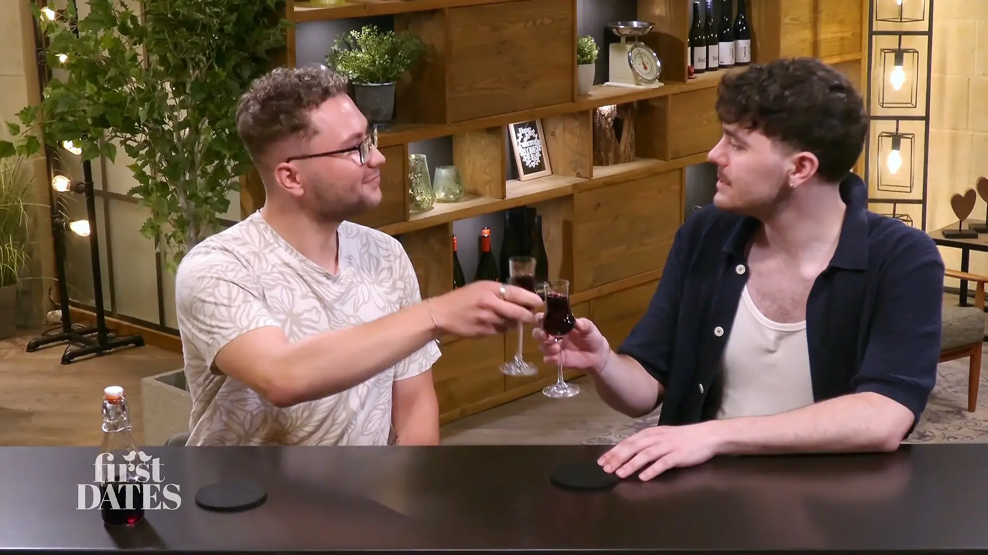Findet Erzieher Mirco in Felix die große Liebe? First Dates
