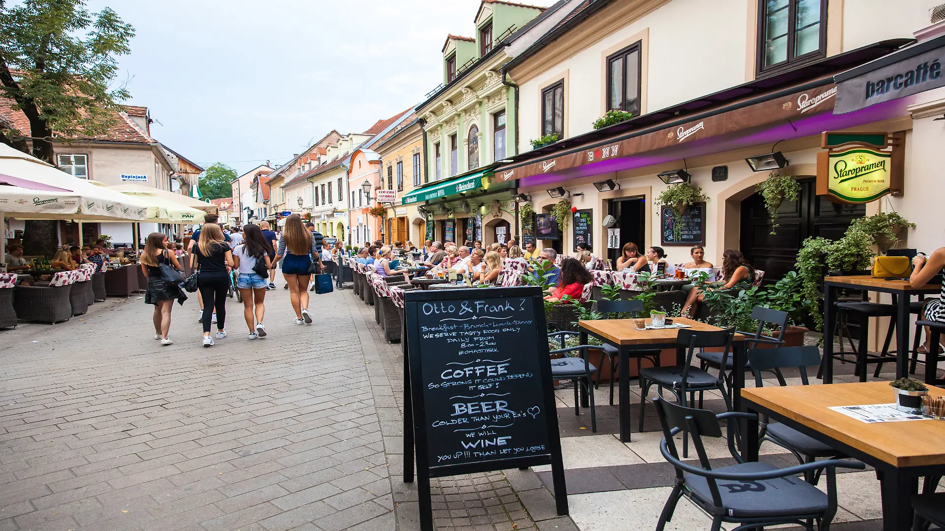 In Kroatien stehen bald zwei Preise auf Speisekarten. Urlauber sollten wissen, was sie bedeuten.