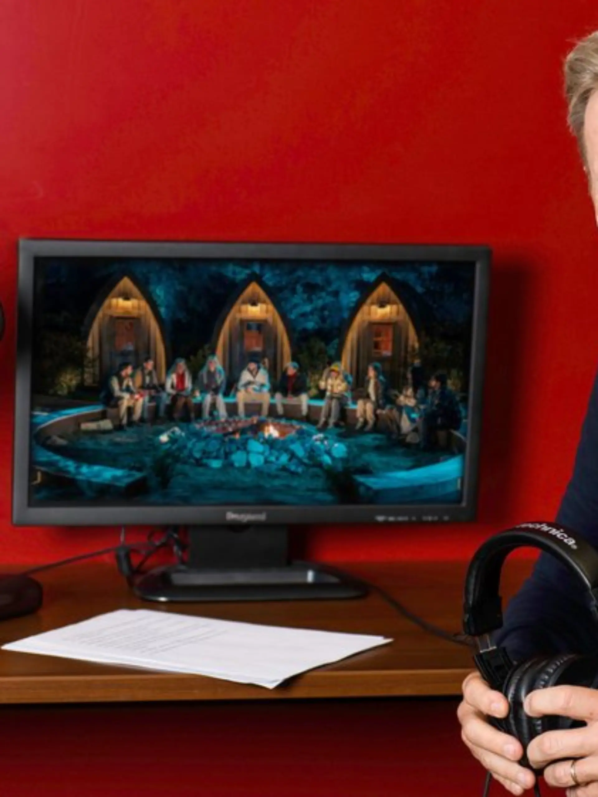 Prominenter Sprecher von "Werwölfe - Das Spiel von List und Täuschung" ist Schauspieler und Comedian Michael Kessler.