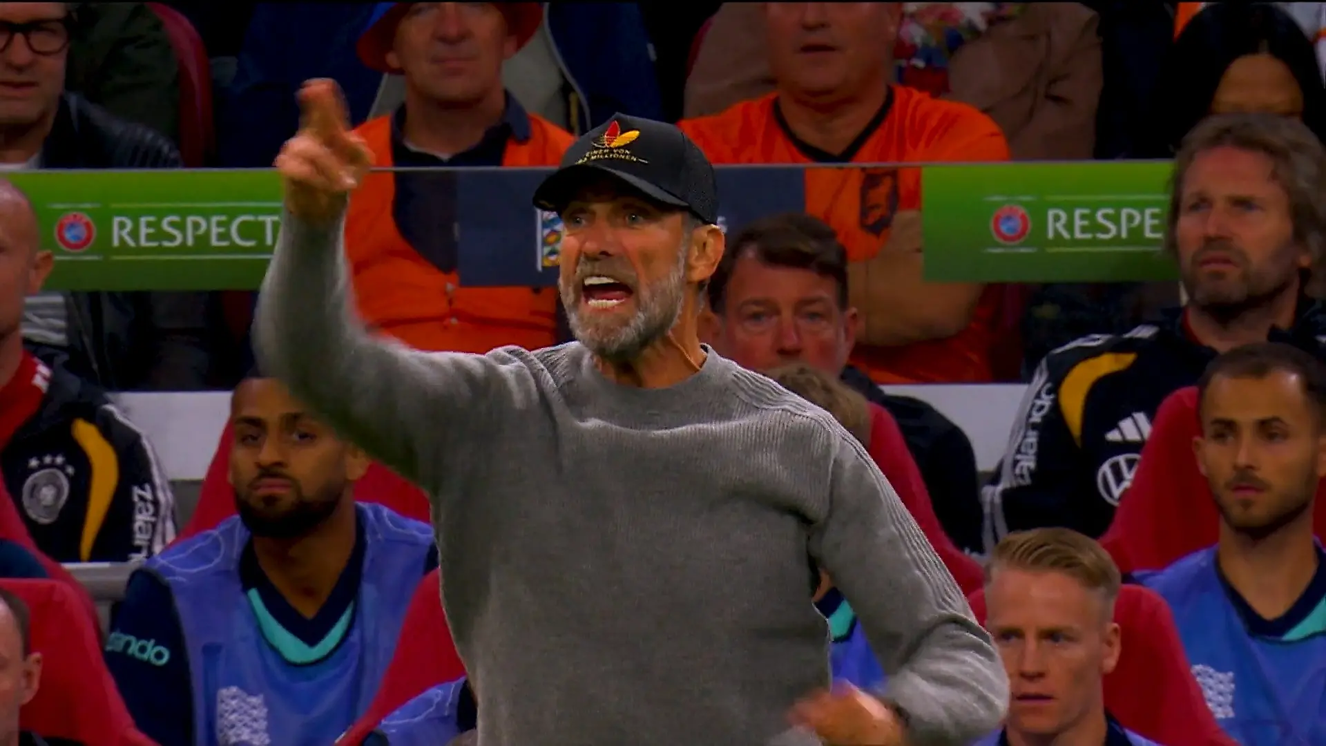 Klopp, wie er leibt und tobt! Trainer-Cam hat nur Augen für ihn