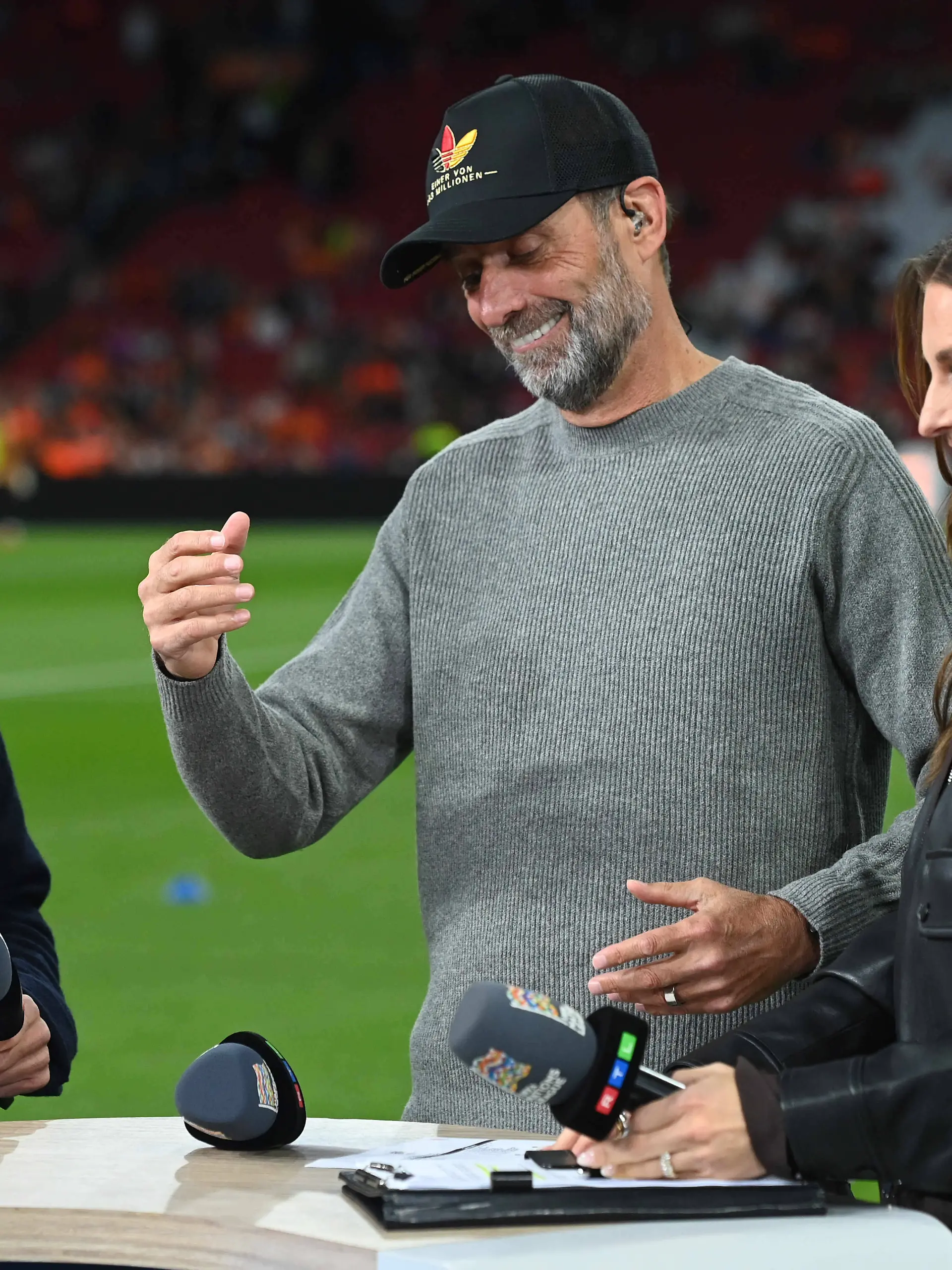 v.l. Experte Lothar MATTHAEUS, Matthäus, Trainer/ Bundestrainer Juergen KLOPP Jürgen, GER undModeratorin Laura WONTORRA Niederlande NED - Deutschland GER 1-1 Fussball UEFA Nations League 2026/2027, 1. Spieltag, matchday1, am 24.09.2026 in der Amsterdam Arena/Johan-Cruyff-Arena in Amsterdam/Niederlande  *** From left: Expert Lothar MATTHAEUS, Matthäus National Team Coach Juergen KLOPP, Jürgen GER and host Laura WONTORRA, Netherlands NED, Germany GER 1 1 Soccer UEFA Nations League 2026 2027, Matchday 1, on September 24, 2026, at the Amsterdam Arena Johan Cruyff Arena in Amsterdam, Netherlands Â