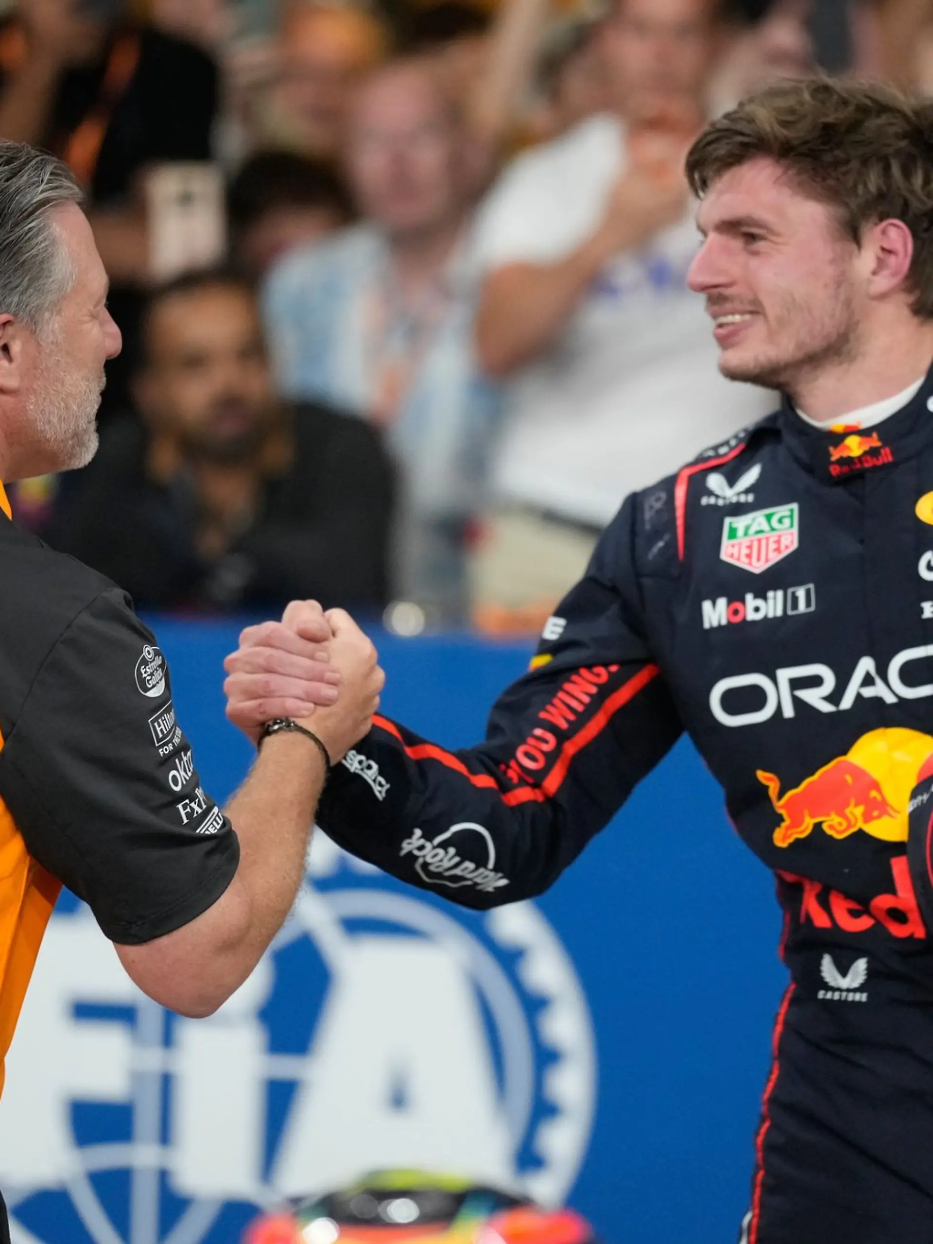 Bild zu: "McLaren flirtet weiter mit Verstappen: «Tür steht offen»"