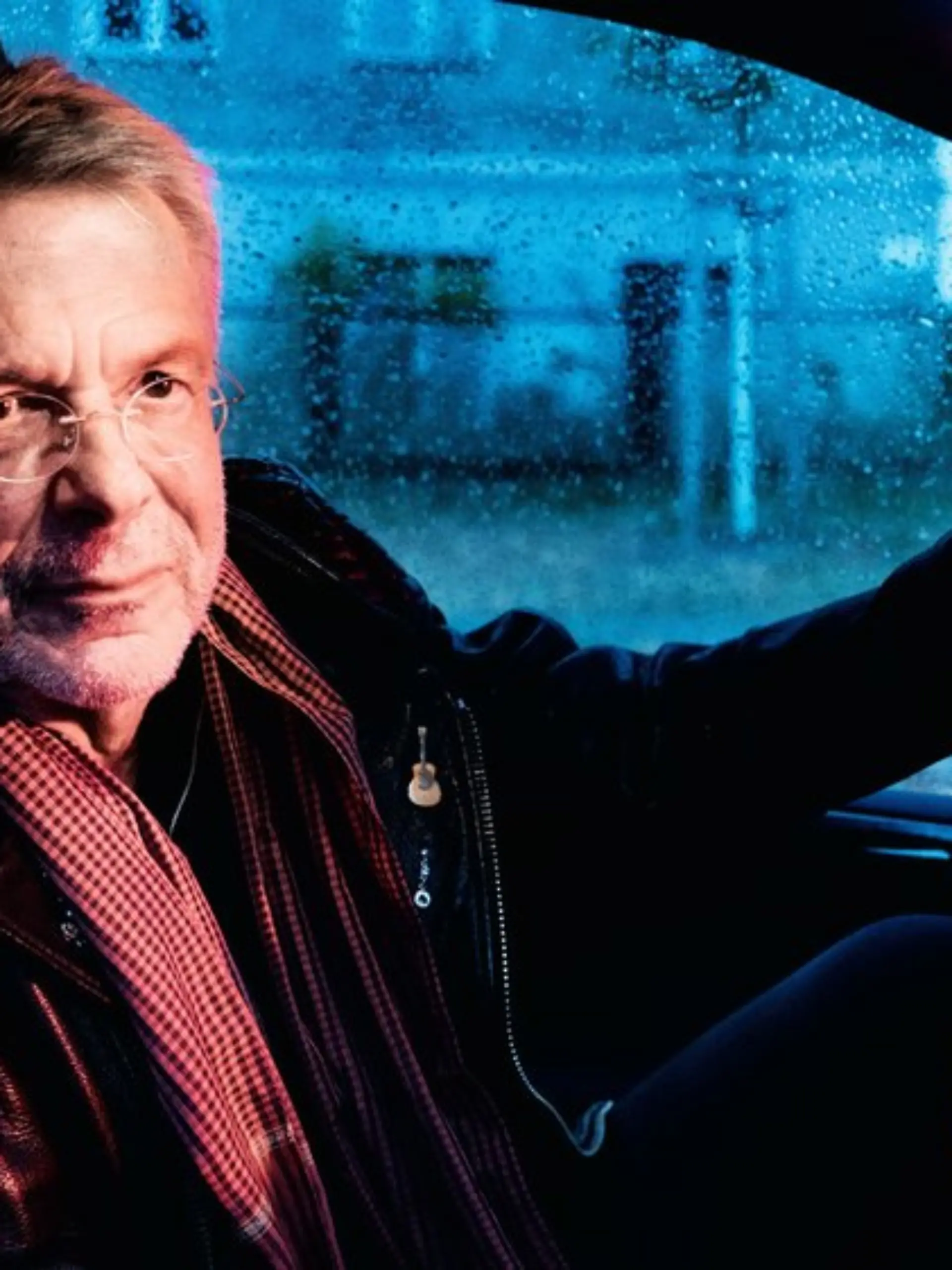 Reinhard Mey wagt mit über 80 Jahren noch einmal etwas ganz Neues: "Zum ersten Mal überhaupt" hat er ein Album "im Studio ganz allein aufgenommen", wie Universal Music betonte.