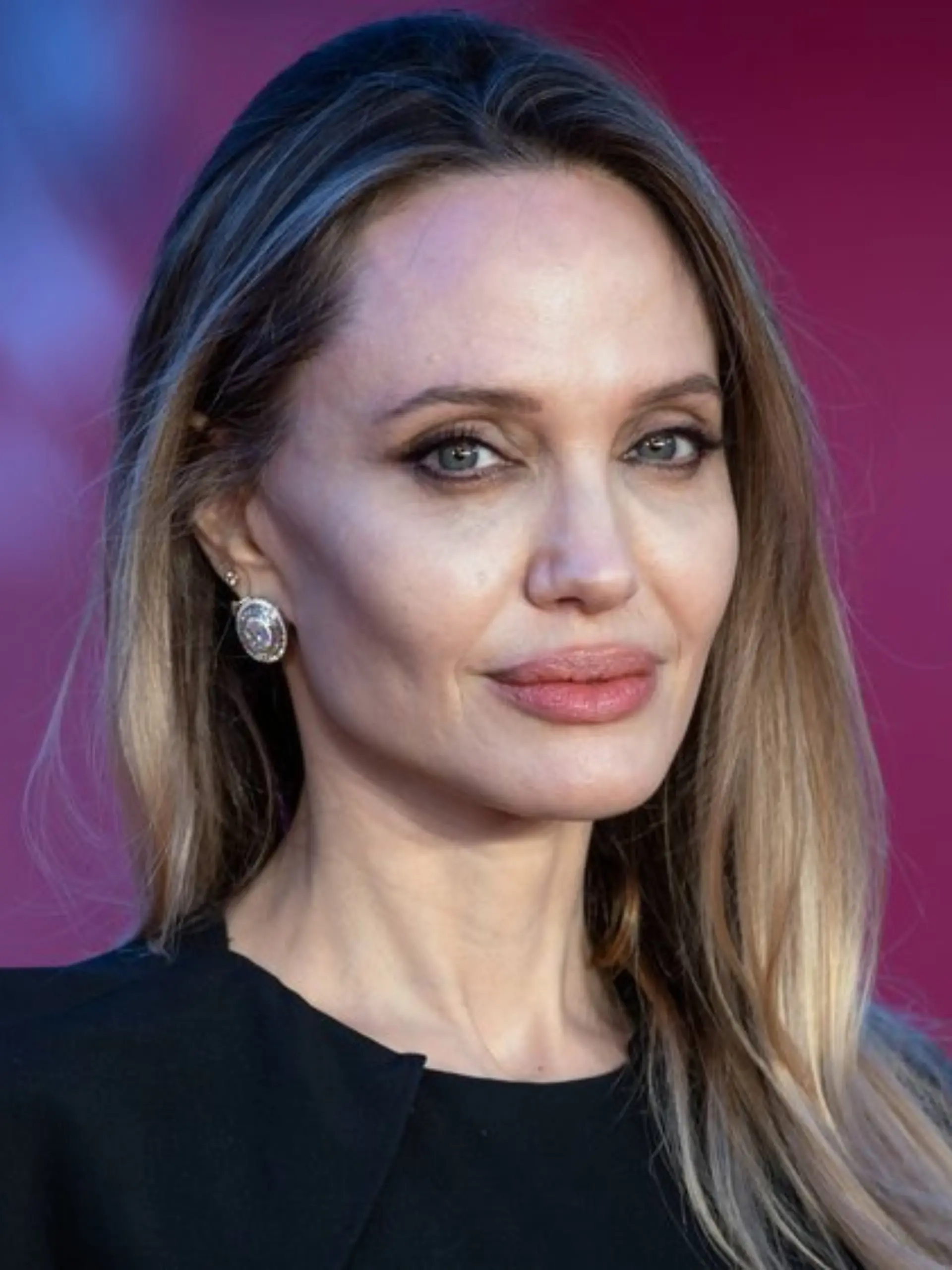 Angelina Jolie hat eine ihrer Immobilien verkauft.