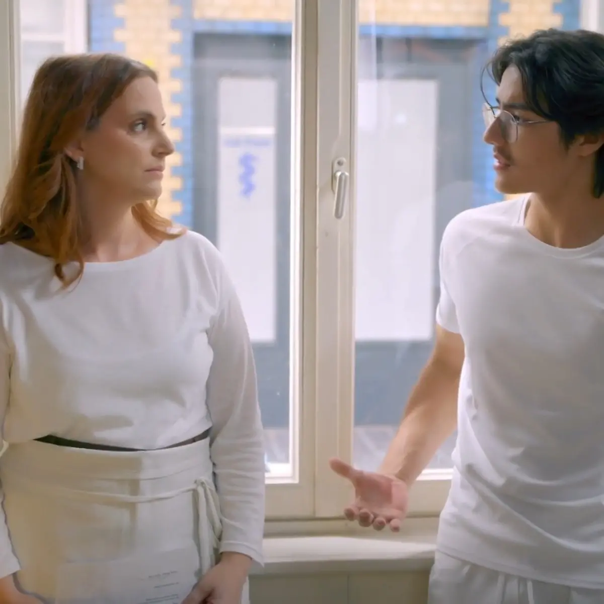 „Unter uns“-Folge vom 5. Oktober 2026 bei RTL: Anna und Taro verheimlichen  Sina den brisanten Polizeibrief