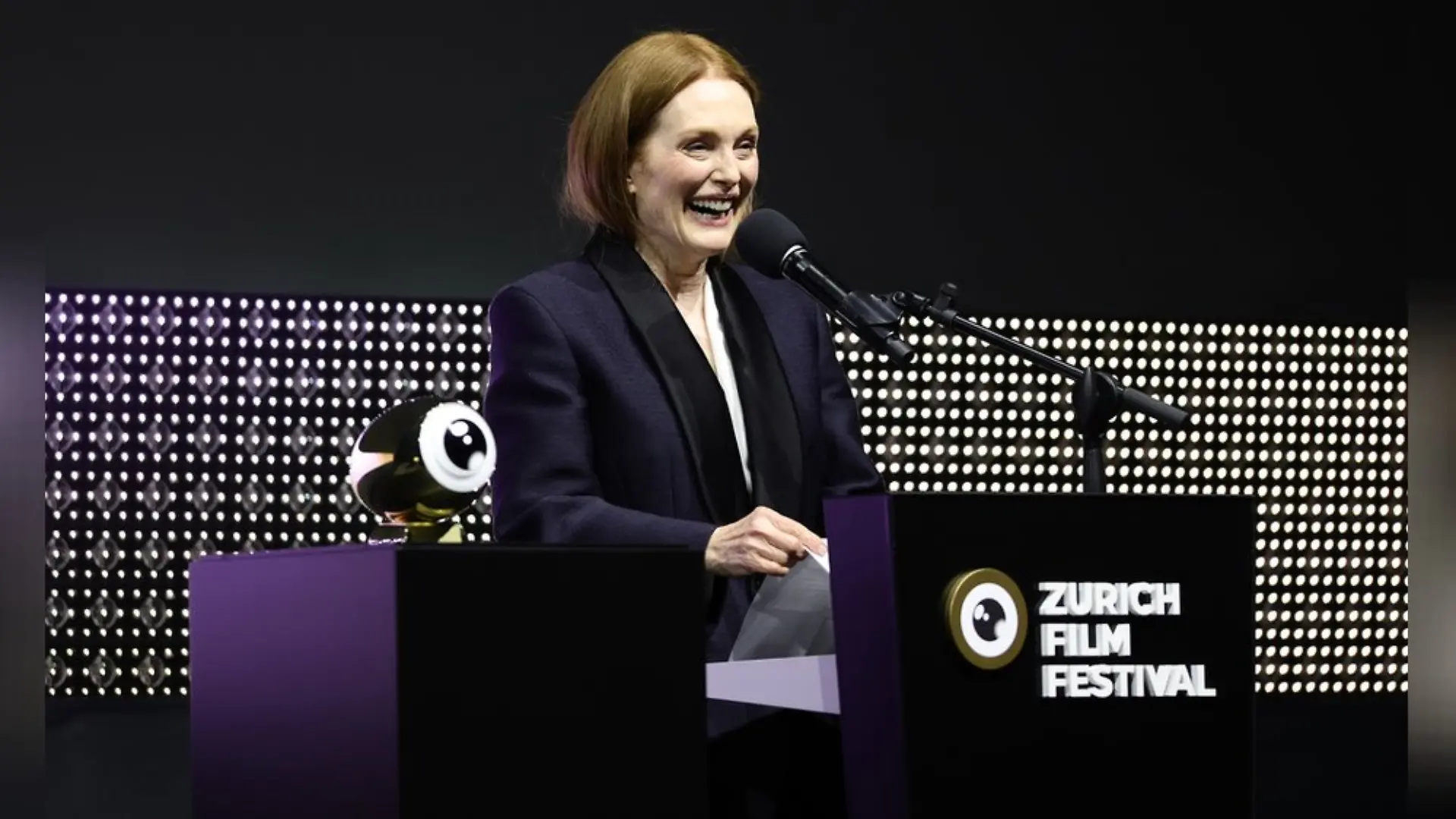 Julianne Moore bei ihrer Dankesrede in Zürich.