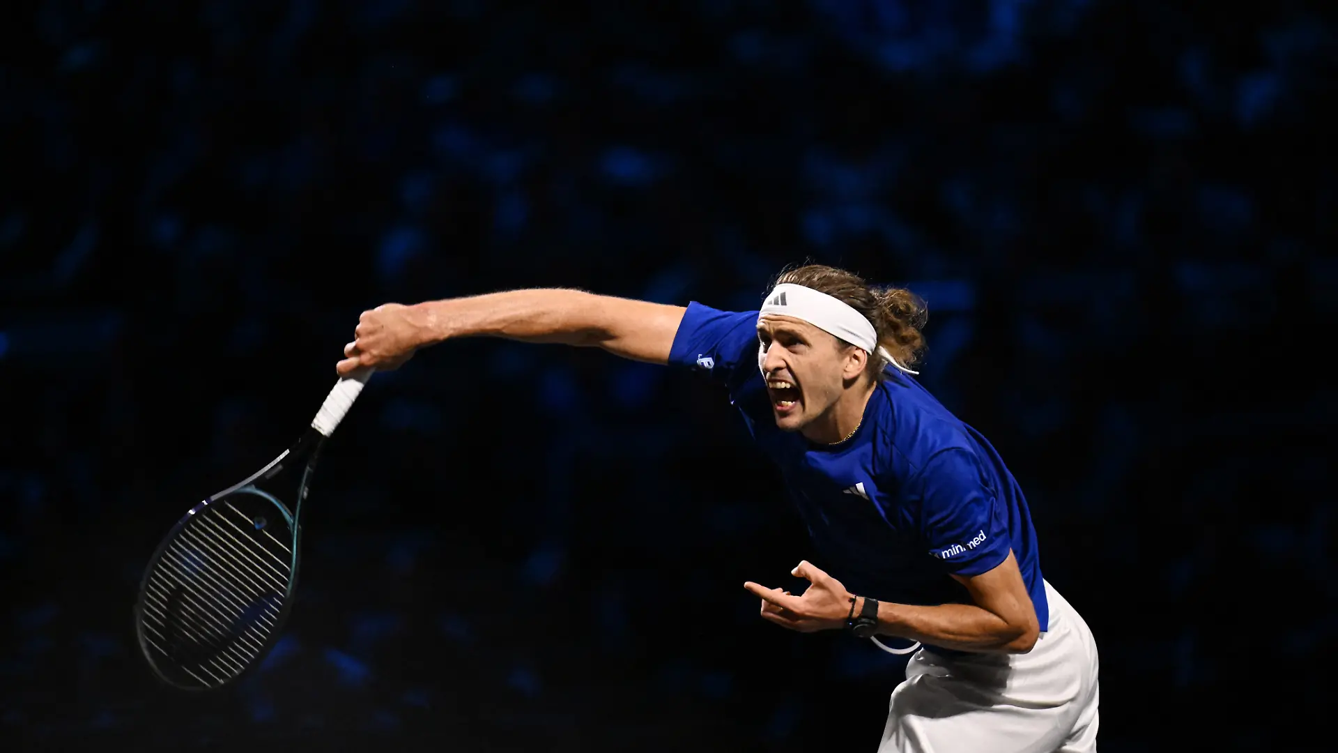 Tennis - Laver Cup - O2 Arena, London, Britain - September 27, 2026  Team Europe's Alexander Zverev in action during his match against Team World's Learner Tien REUTERS/Dylan Martinez