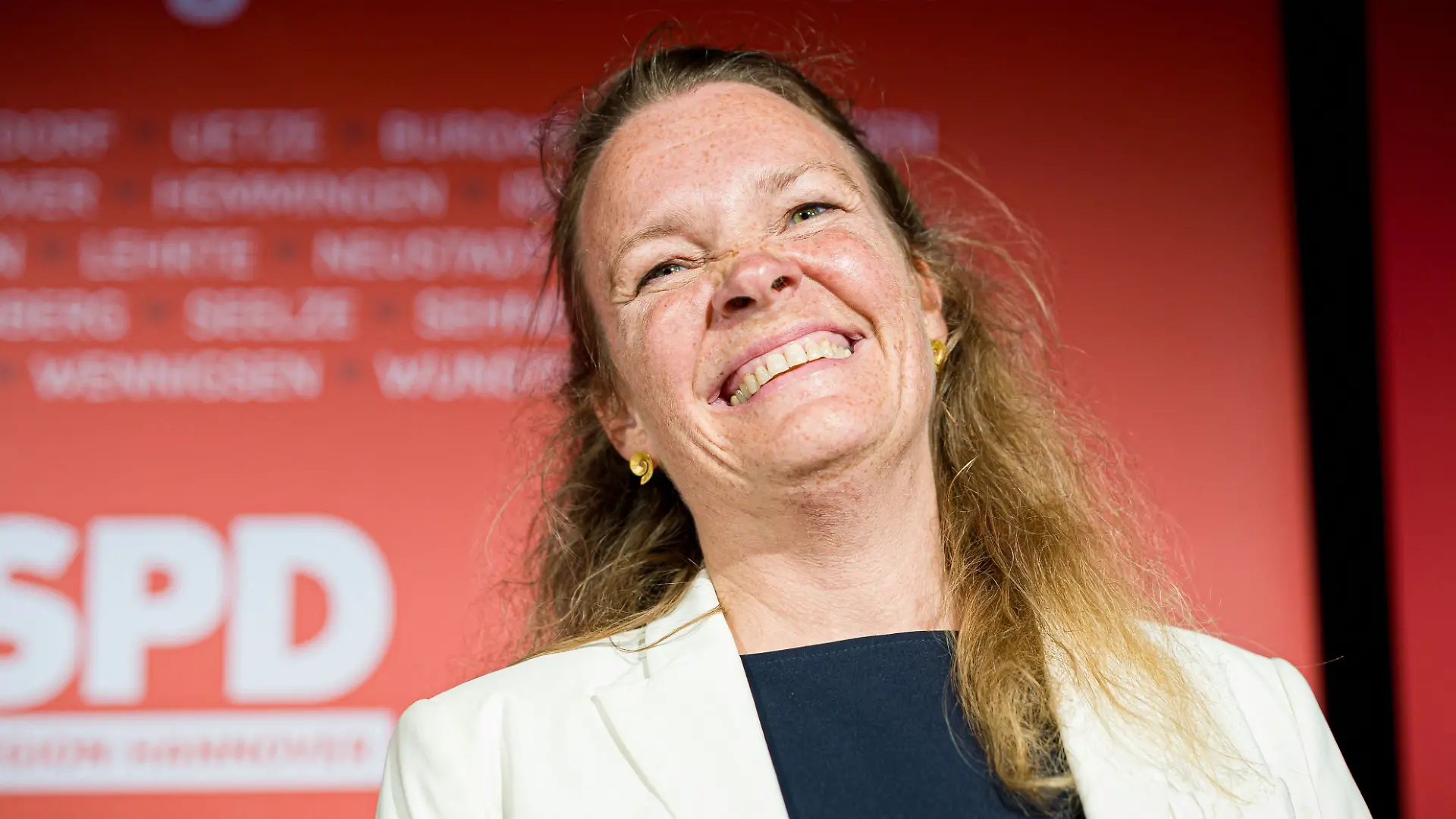 Die SPD-Kandidatin Eva Bender hat die Stichwahl um das Amt der Regionspräsidentin in Hannover klar für sich entschieden.
