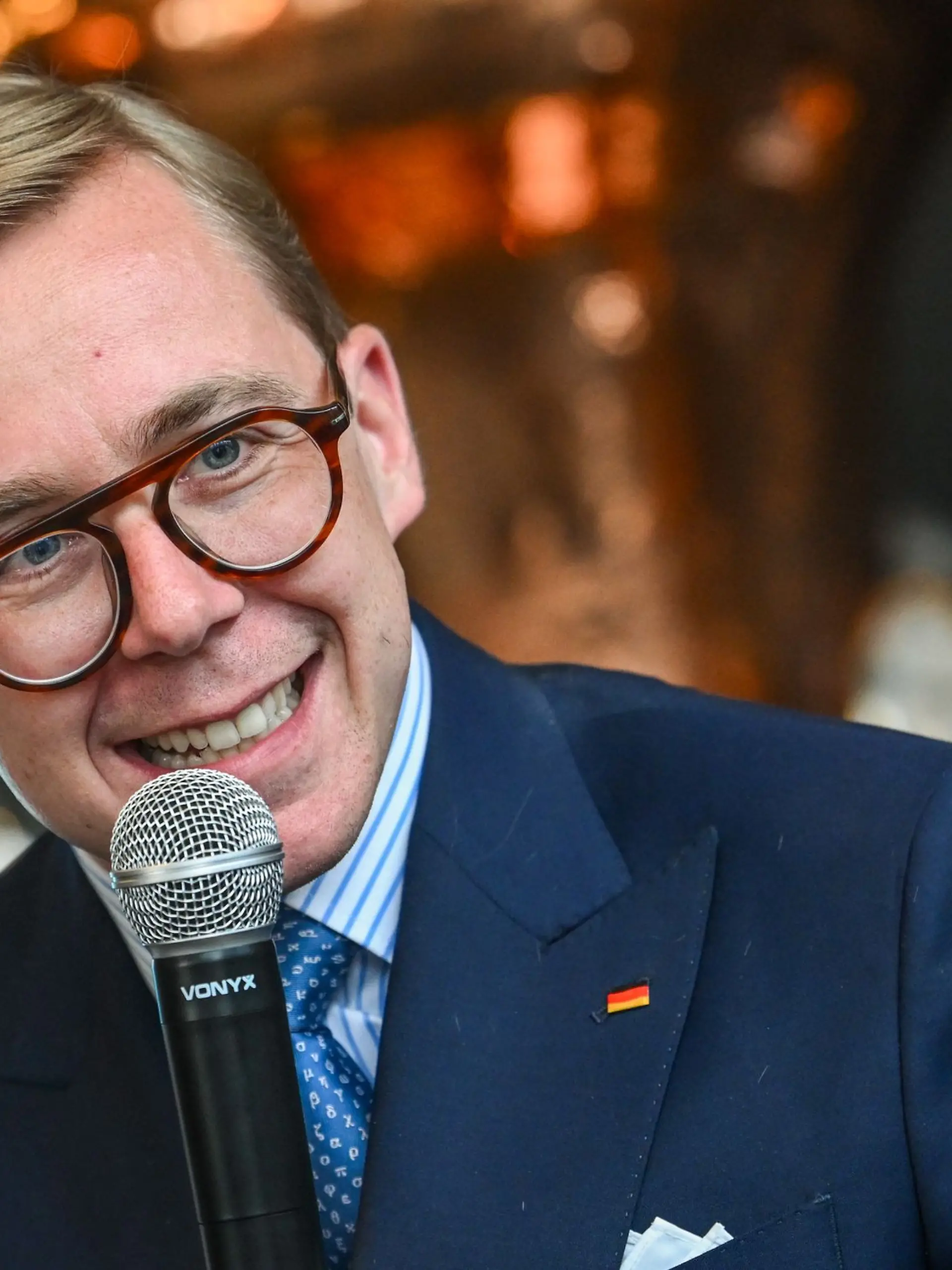 Bild zu: "CDU-Politiker Amthor sorgt mit Strandkorb im Kanzleramt für Empörung"