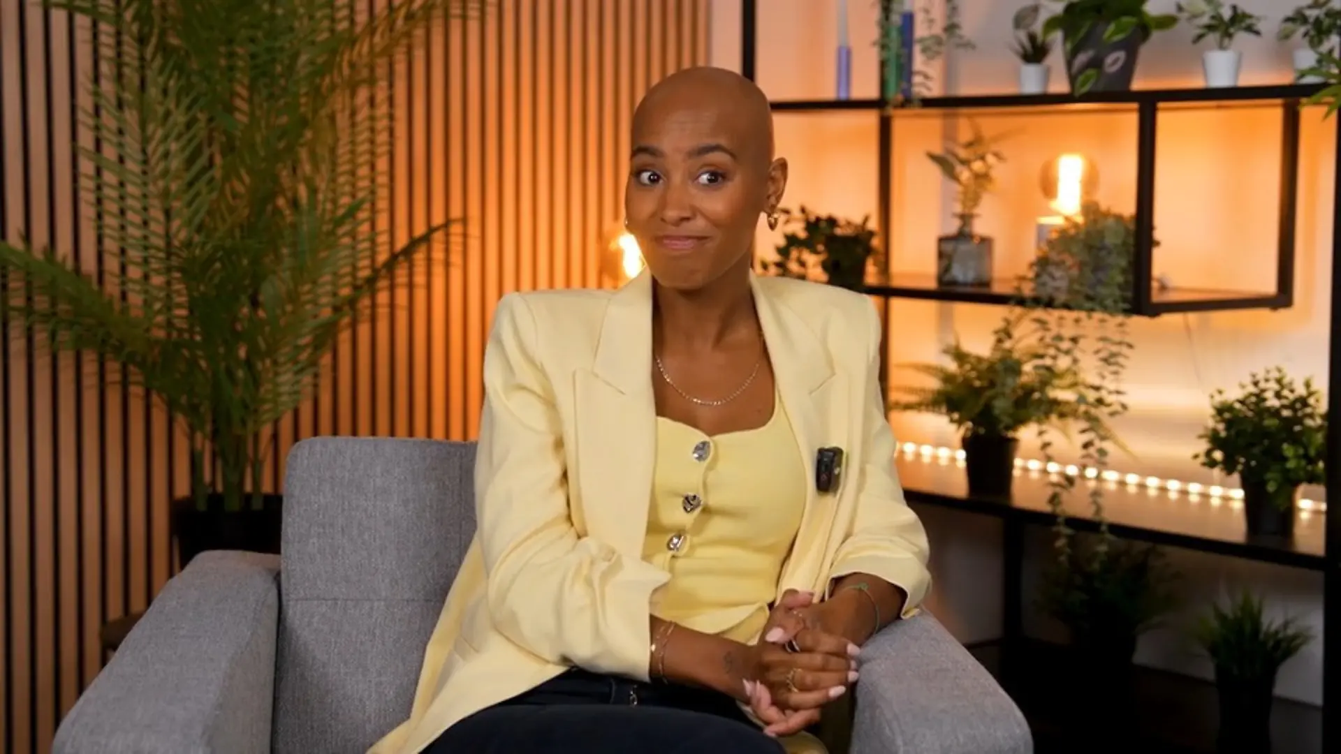 Sharon Battiste erklärt ihre Serien-Rolle Neu bei AWZ!