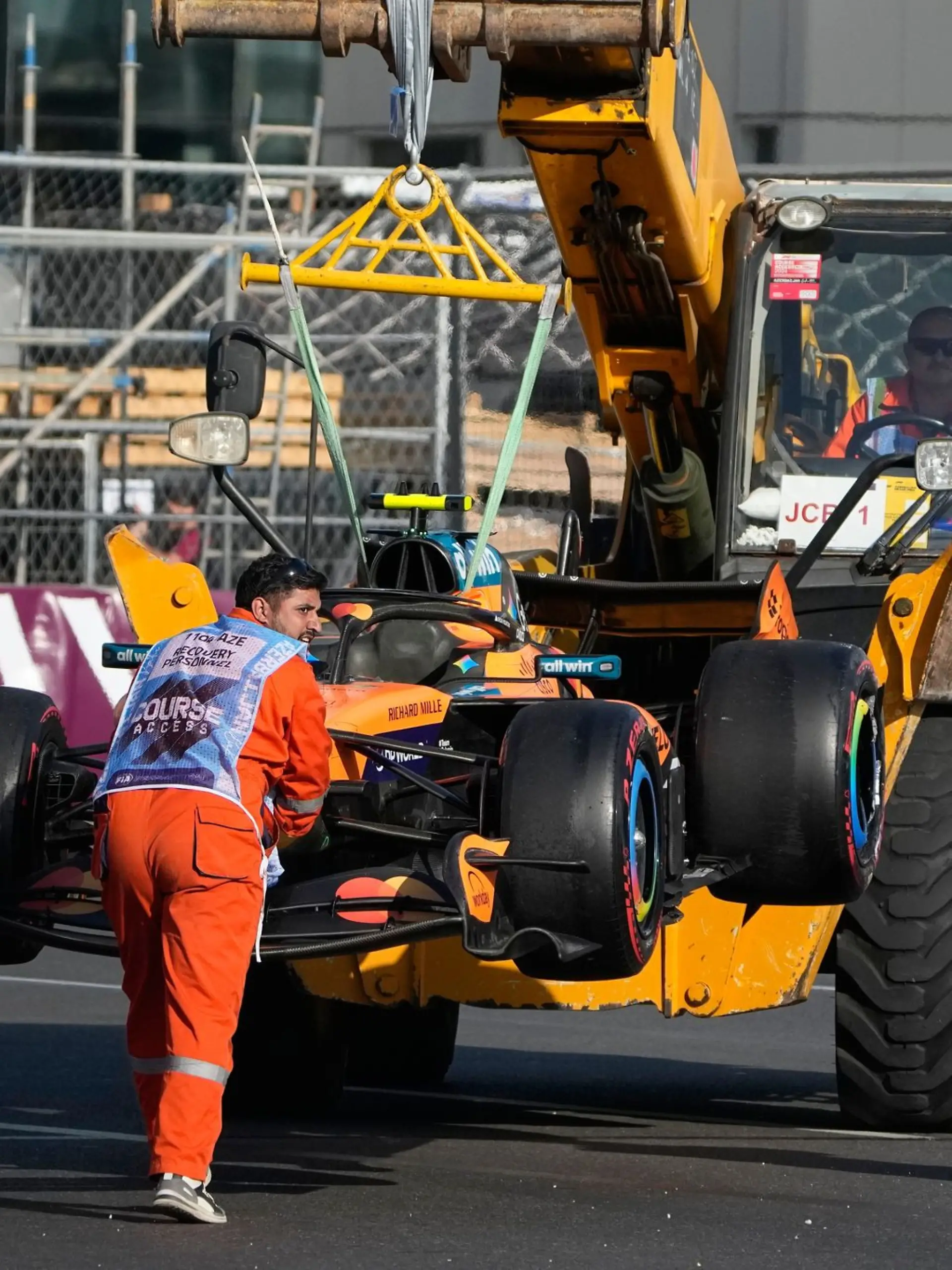 Bild zu: "Nach Baku-Crash: Norris entschuldigt sich für harte Kritik"