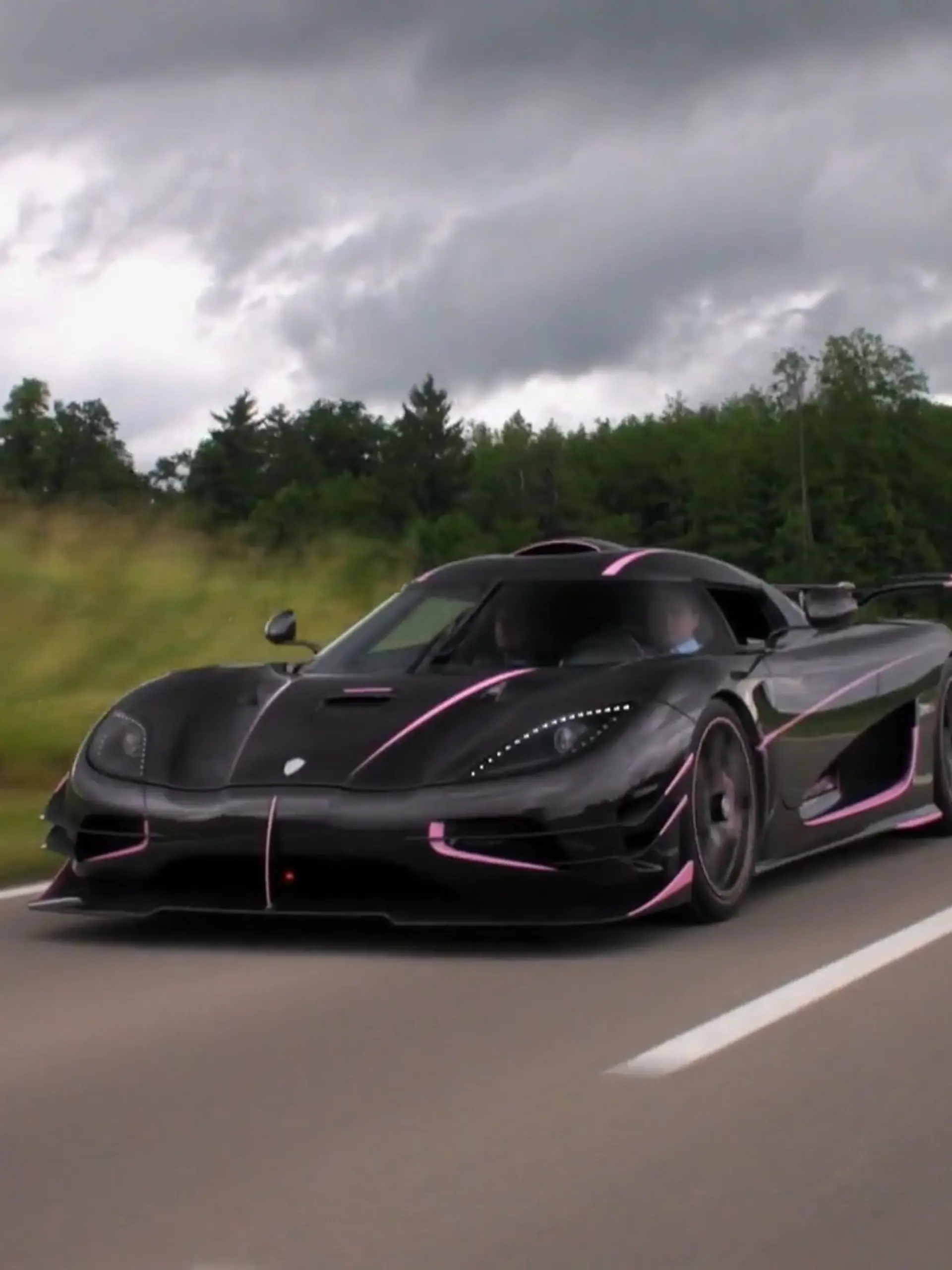 Bild zu: "Ist das schwedische PS-Monster das ultimative Hypercar?"