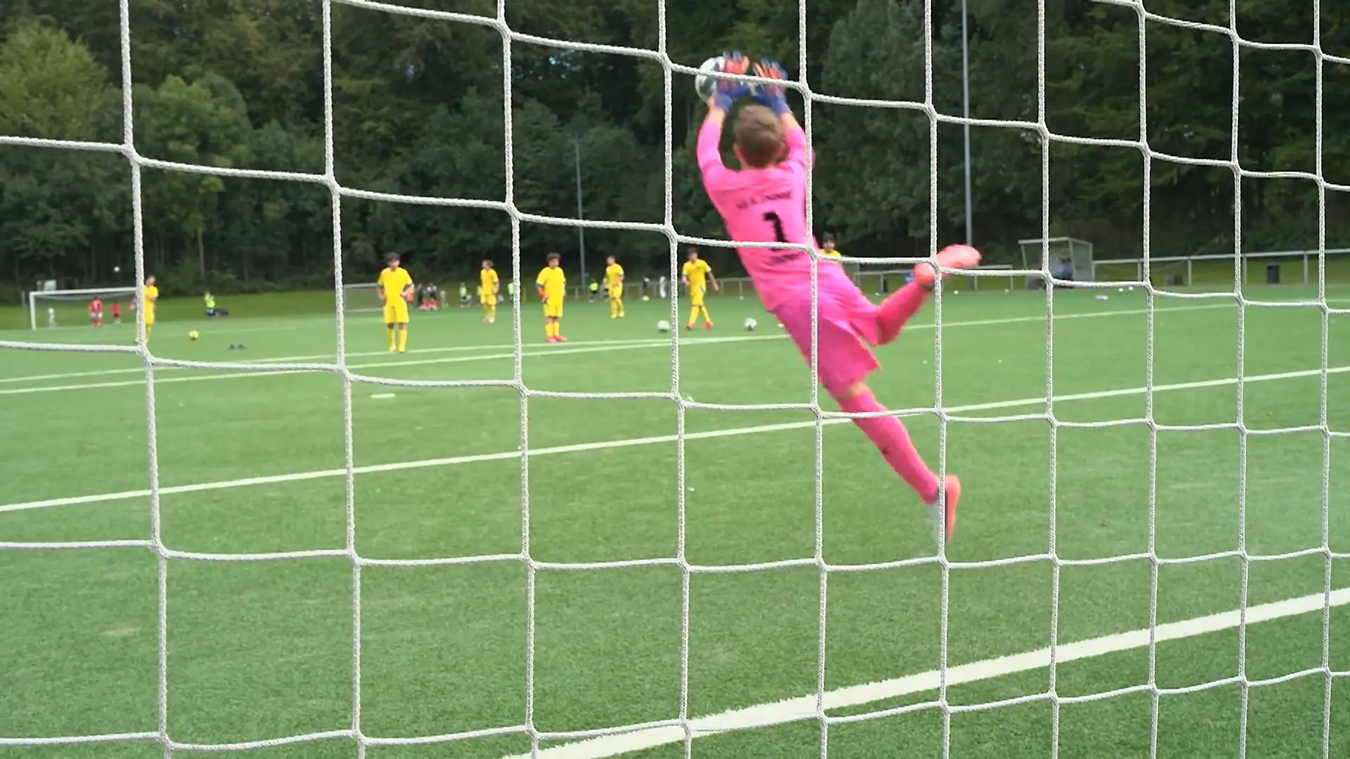 Benefizturnier in Bochum Fußball, Spenden und Inklusion