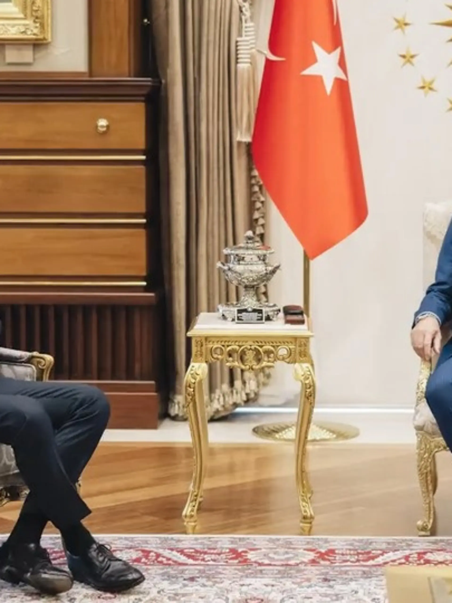 Bild zu: "Wüst trifft Erdoğan in Ankara"