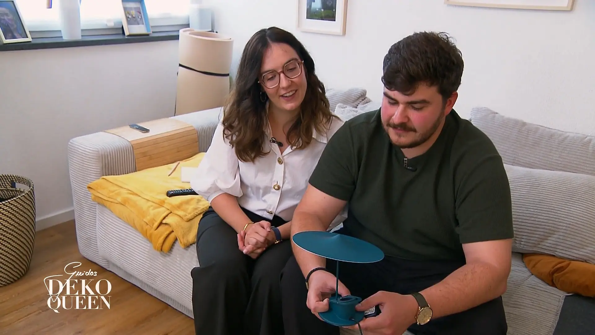 Ria soll ihr Arbeitszimmer komplett in Trendfarbe denken Jetzt wird blau gemacht