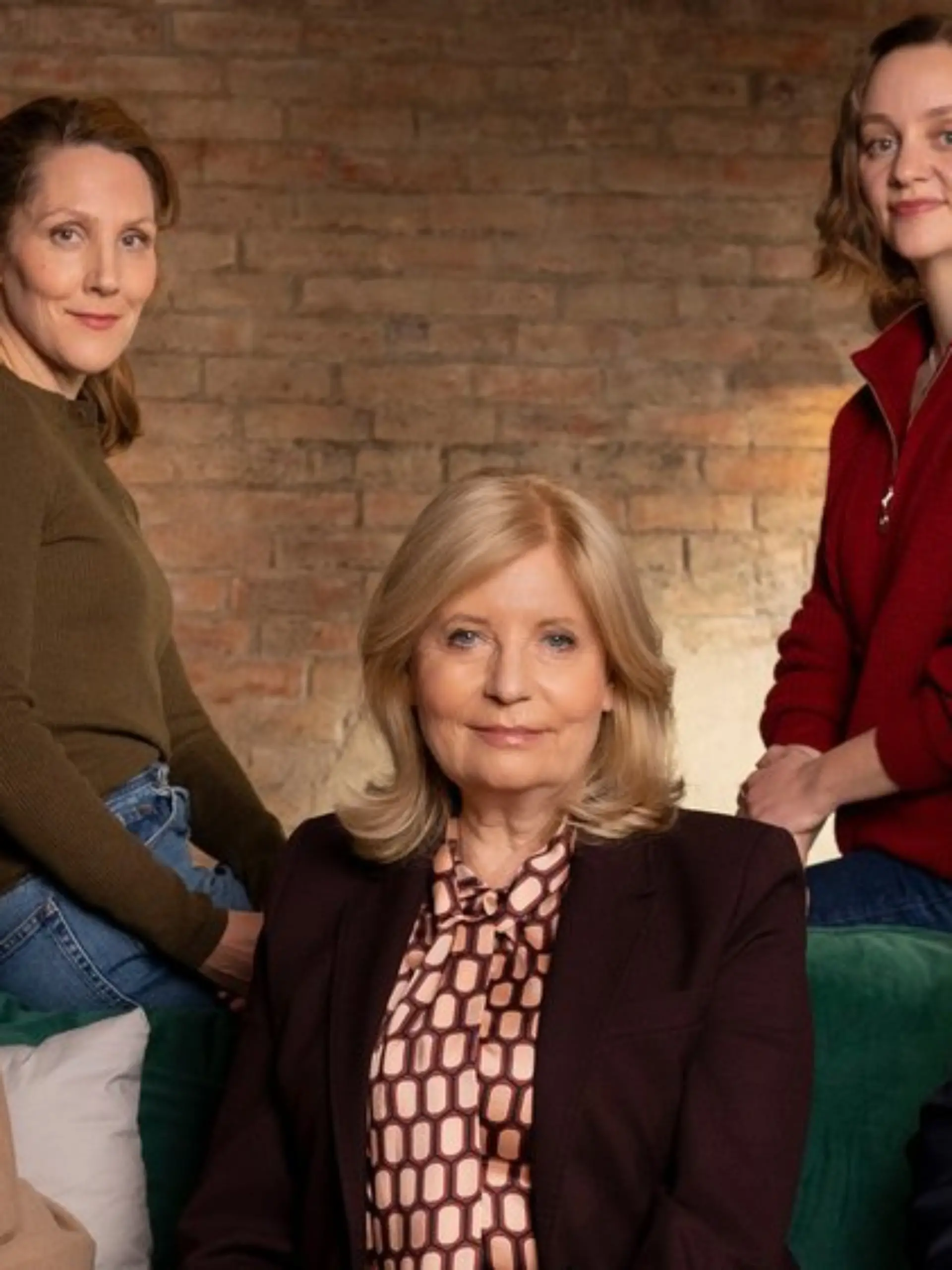 Das Team der "Kanzlei" ist wieder im Einsatz (v.l.): Marion von Brede (Marie Anne Fliegel), Nora Siewert (Nikola Kastner), Isa von Brede (Sabine Postel), Charlie Runge (Mathilde Bundschuh) und Markus Gellert (Herbert Knaup).