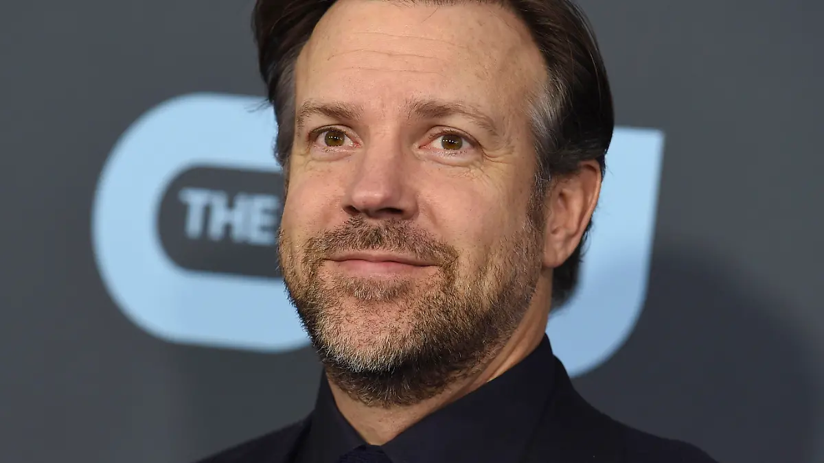 Olivia Wildes Ex Jason Sudeikis soll mit seiner neuen Flamme Keeley Hazell eng umschlungen durch New York spaziert sein,