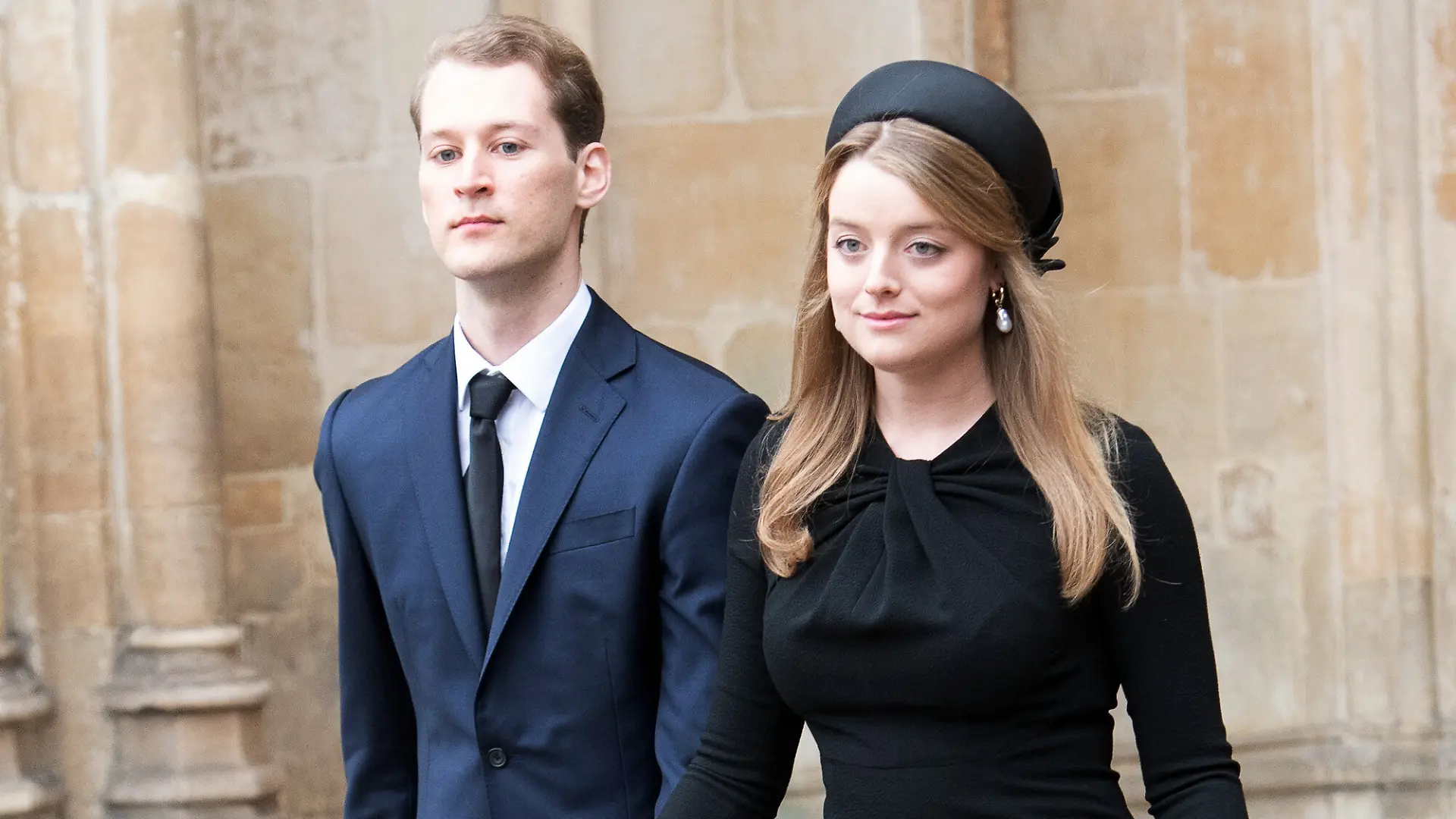 Flora Vesterberg, Enkelin von Prinzessin Alexandra, und ihr Ehemann Timothy Vesterberg bei einem Gedenkgottesdienst für Prinz Philip im März 2022 in der Westminster Abbey in London.