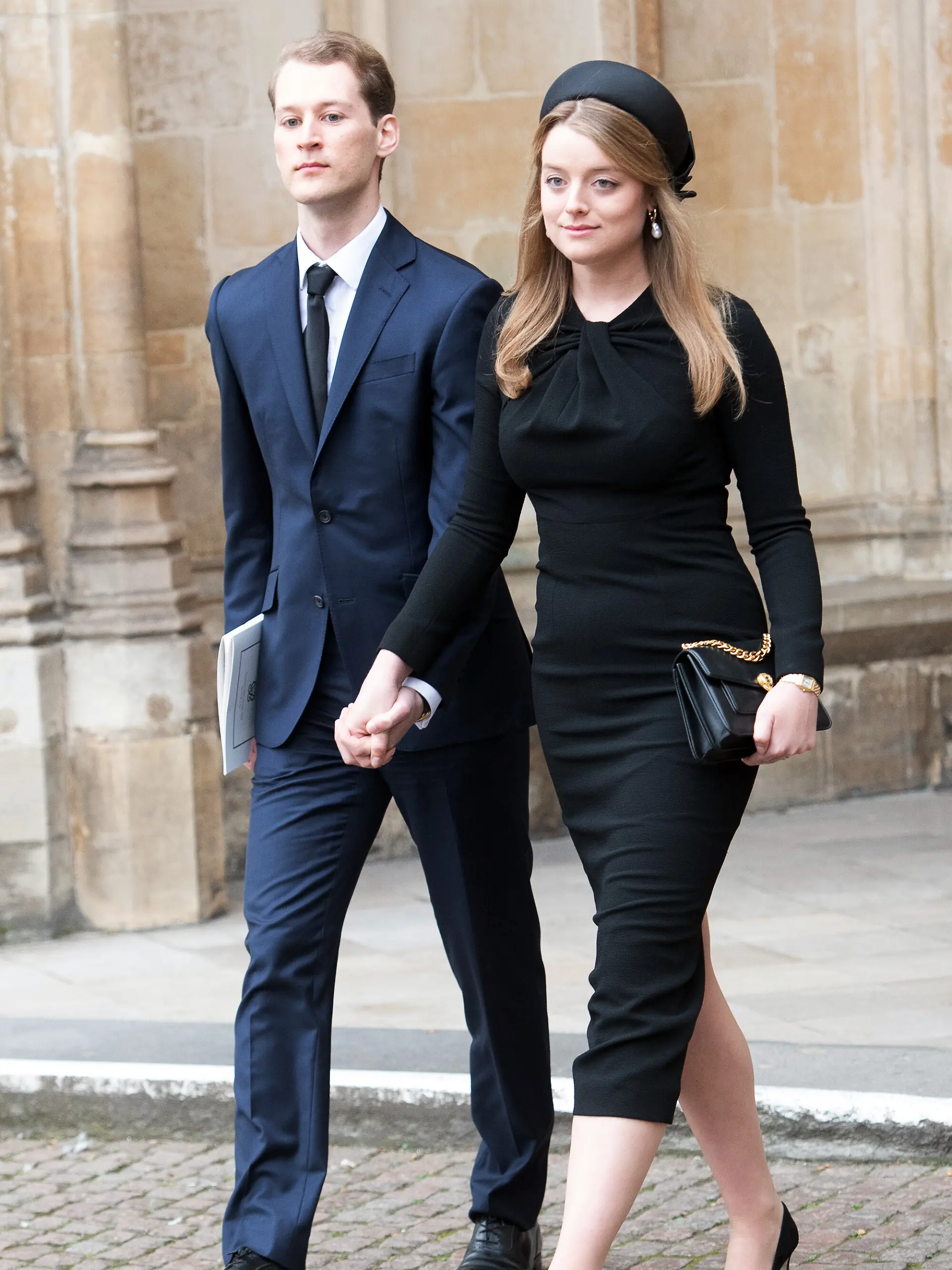 Flora Vesterberg, Enkelin von Prinzessin Alexandra, und ihr Ehemann Timothy Vesterberg bei einem Gedenkgottesdienst für Prinz Philip im März 2022 in der Westminster Abbey in London.