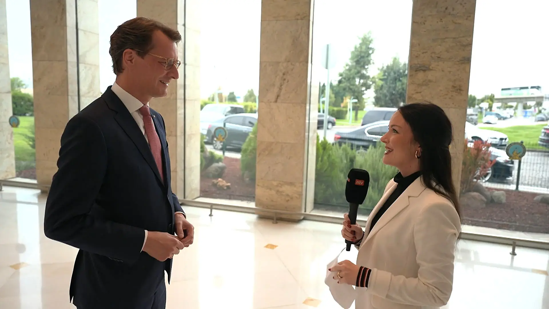 Interview mit NRW-Ministerpräsident Hendrik Wüst (CDU) Kanzler-Spekulationen nach Erdoğan-Treffen