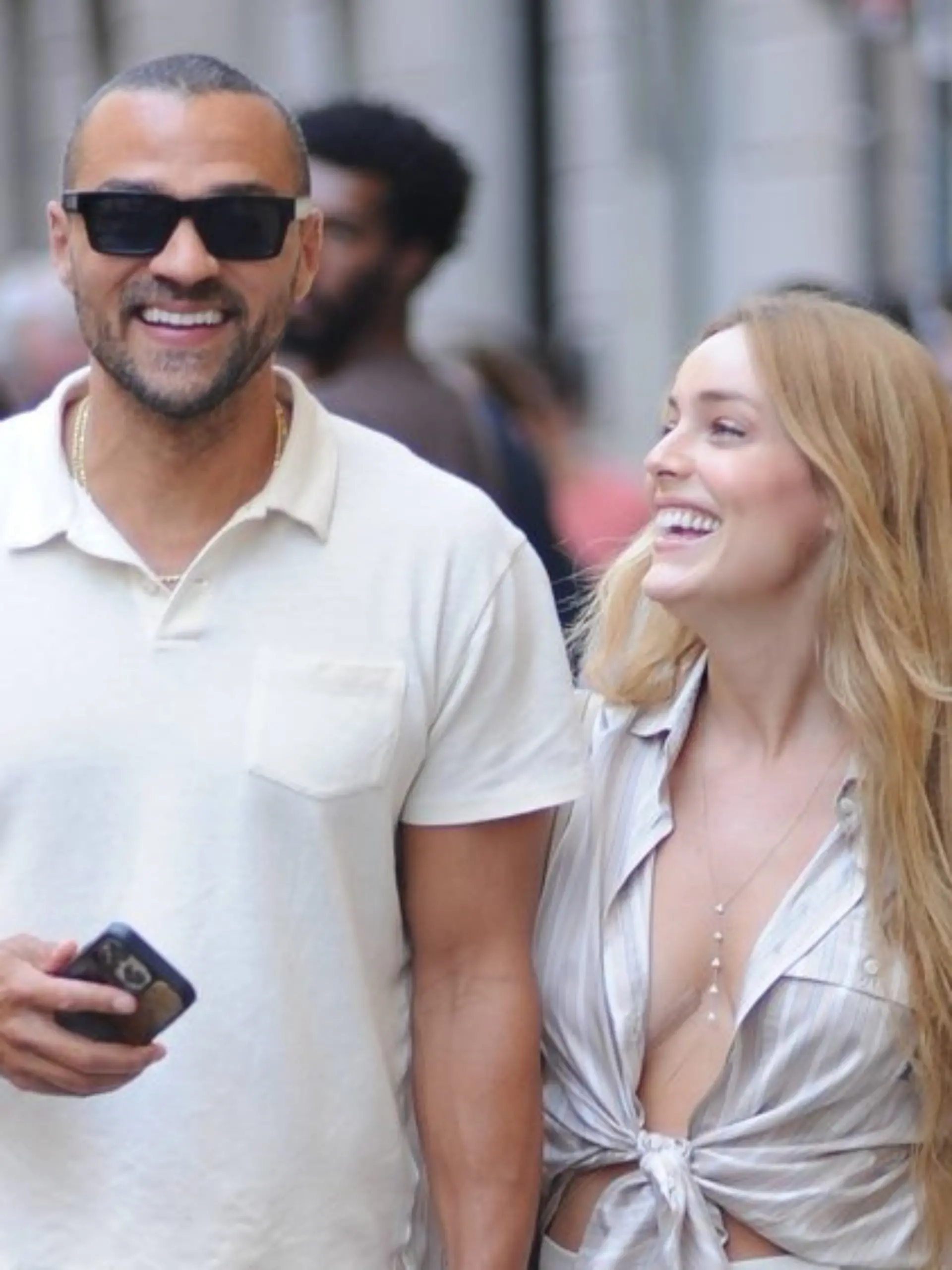 Jesse Williams und Alejandra Onieva haben ihr erstes gemeinsames Kind auf der Welt begrüßt.