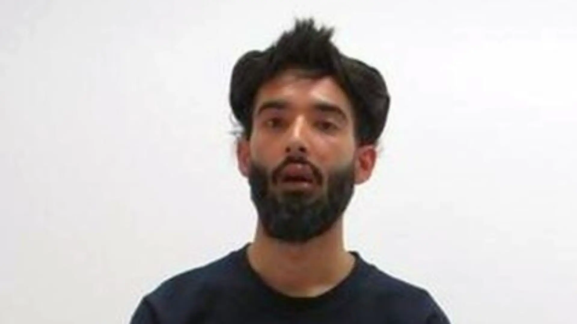 Die Leipziger Polizei sucht seit Freitag, 25. September 2026 nach einem 22-jährigen entwichenen Strafgefangenen.