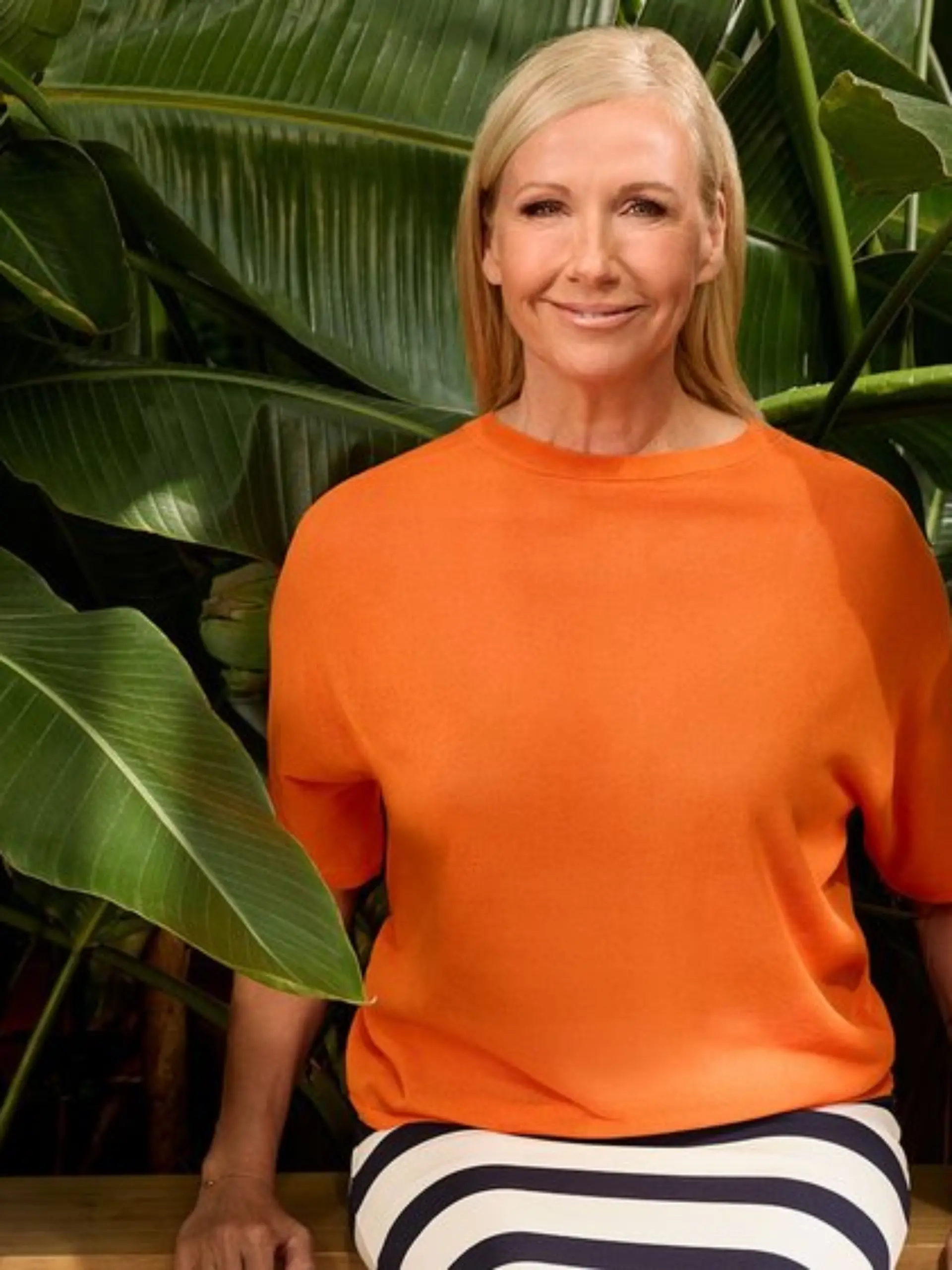 Andrea Kiewel präsentiert "Fernsehgarten on tour" aus Bremerhaven.