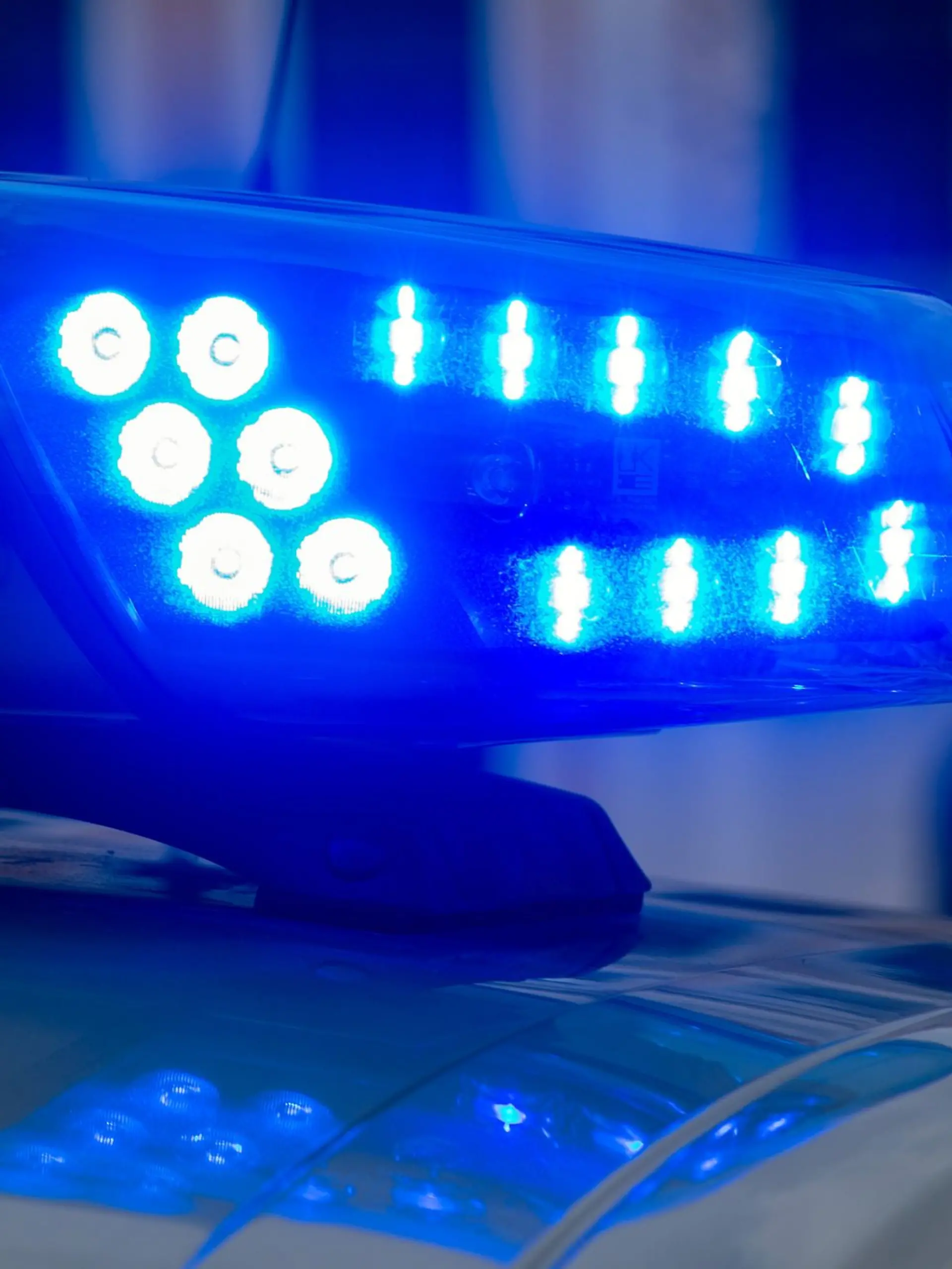 Bild zu: "Polizei fahndet nach Prügel-Gruppe! Jugendliche machen Jagd auf 13-Jährigen"