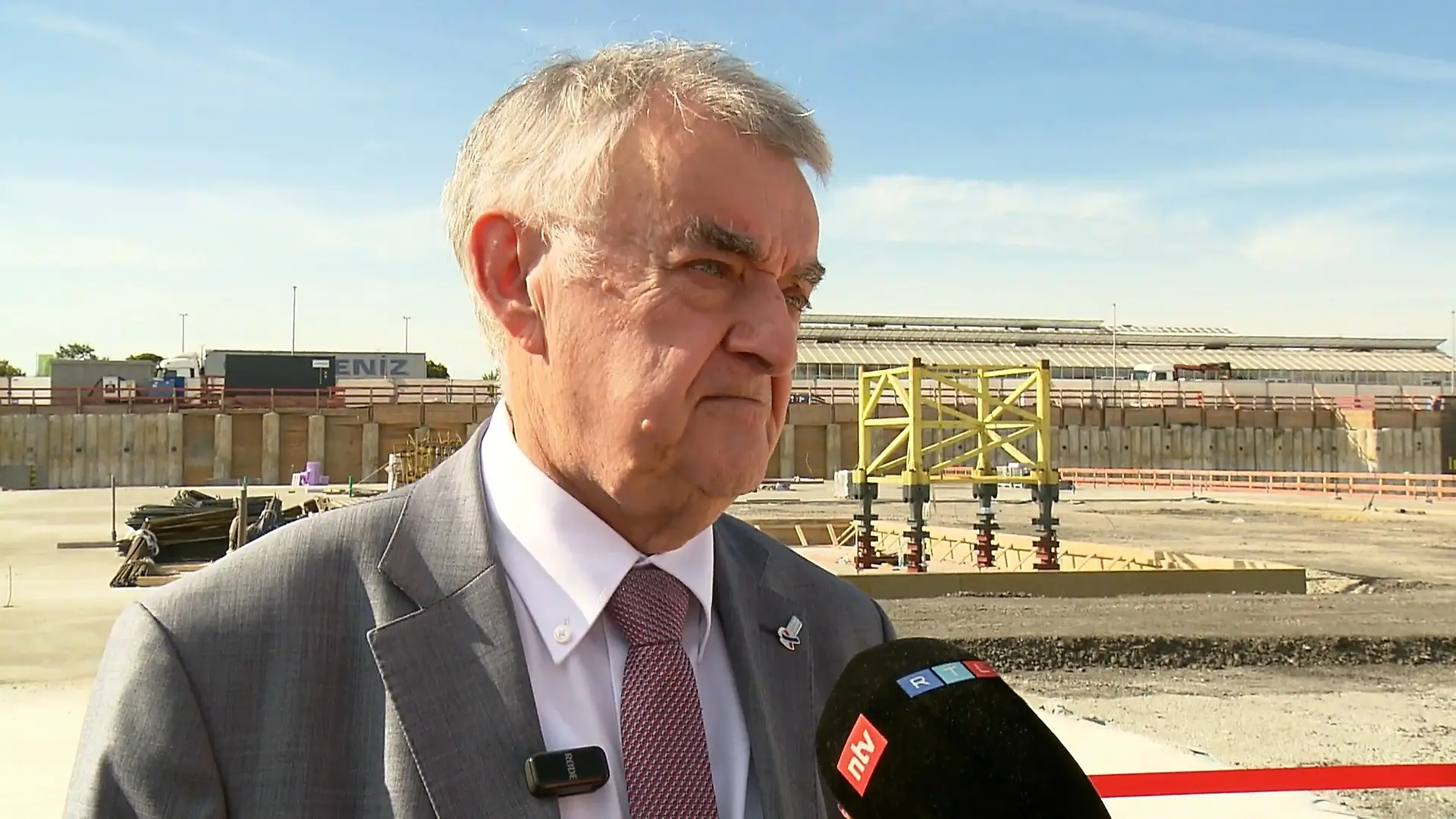 Interview mit NRW-Innenminister Herbert Reul (CDU) Razzia gegen „Hells Angels“