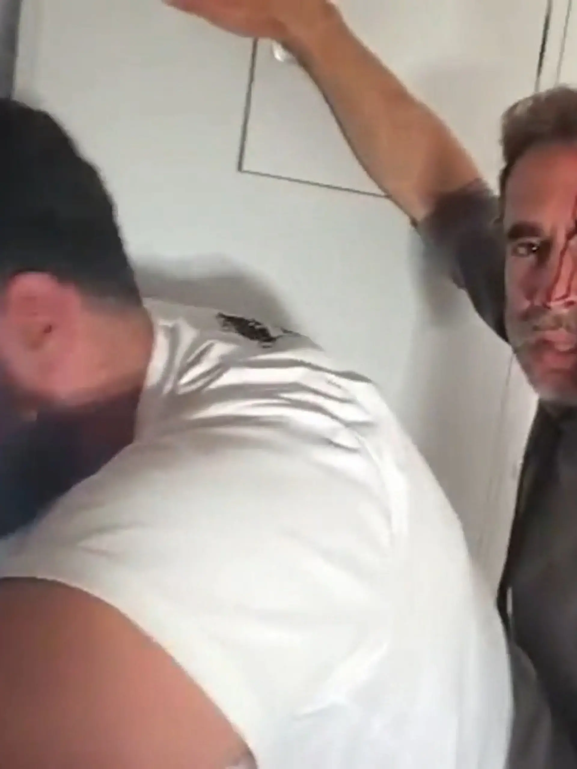 Bild zu: "„Wie auf einer Achterbahn“ – Passagiere erleben Todesangst im Flieger"