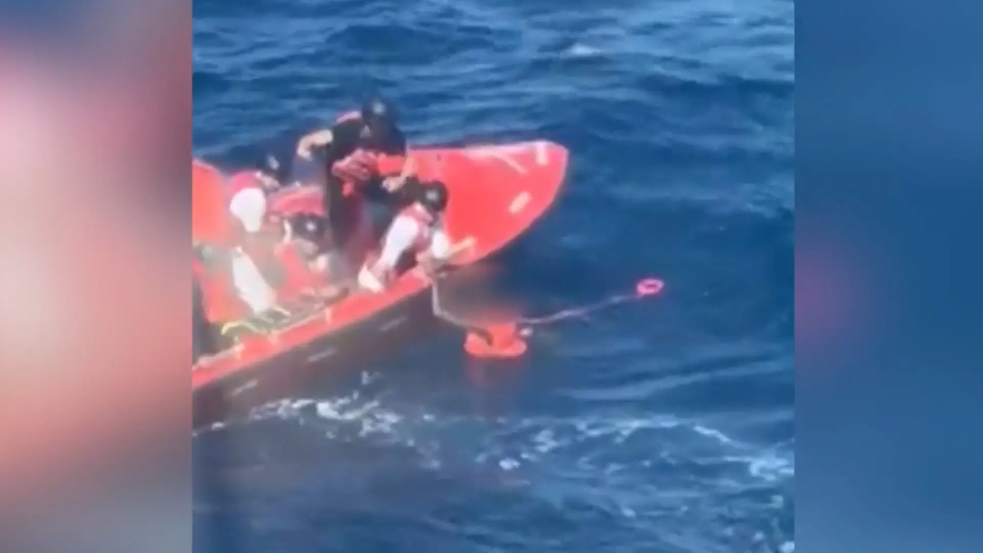 Crew von Kreuzfahrtschiff reagiert sofort – Geflüchtete in Seenot! Dramatischer Einsatz vor Spanien 