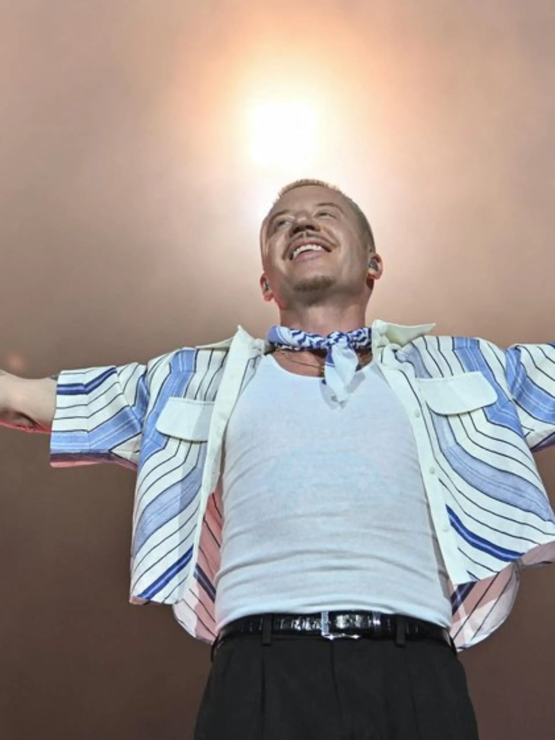 Macklemore freut sich über seine ausverkaufte Konzerttour.