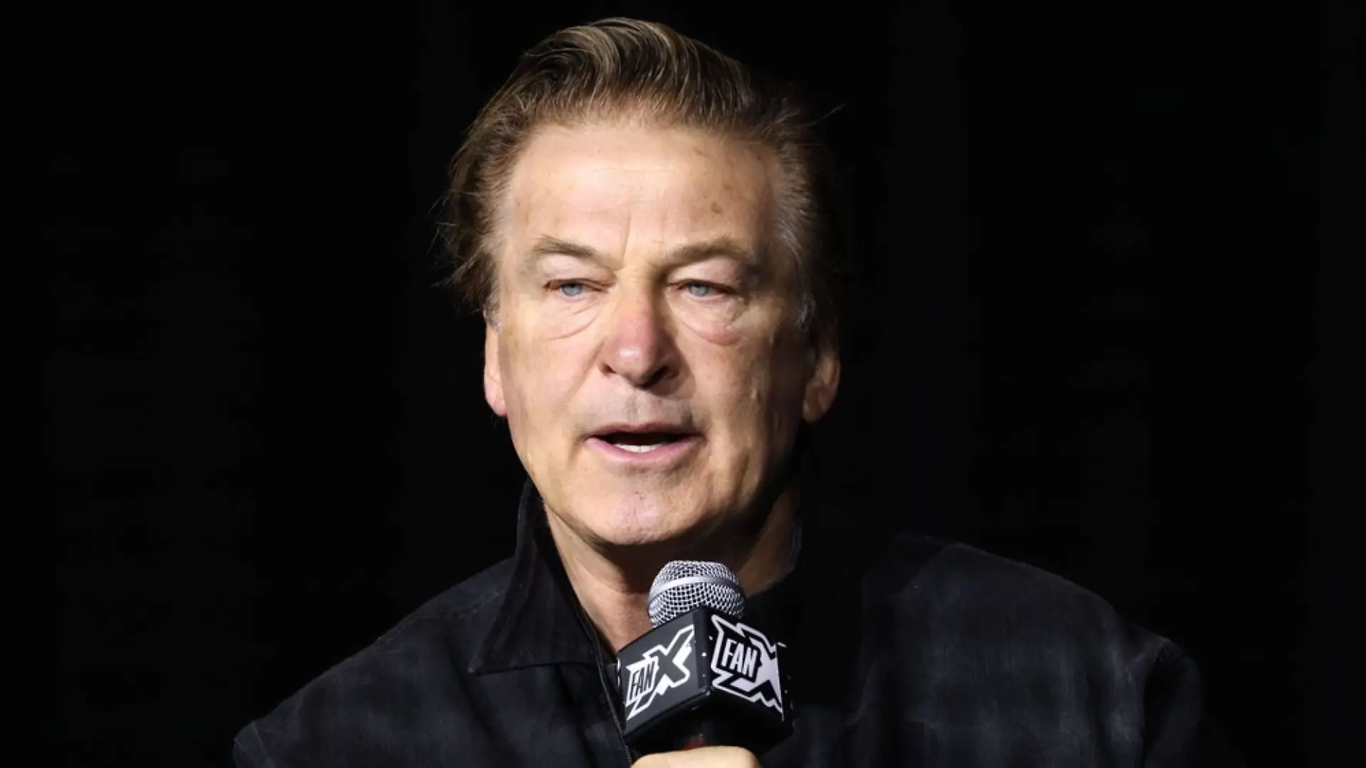 Alec Baldwin wehrt sich gegen das Verhalten der Strafverfolger im "Rust"-Fall.