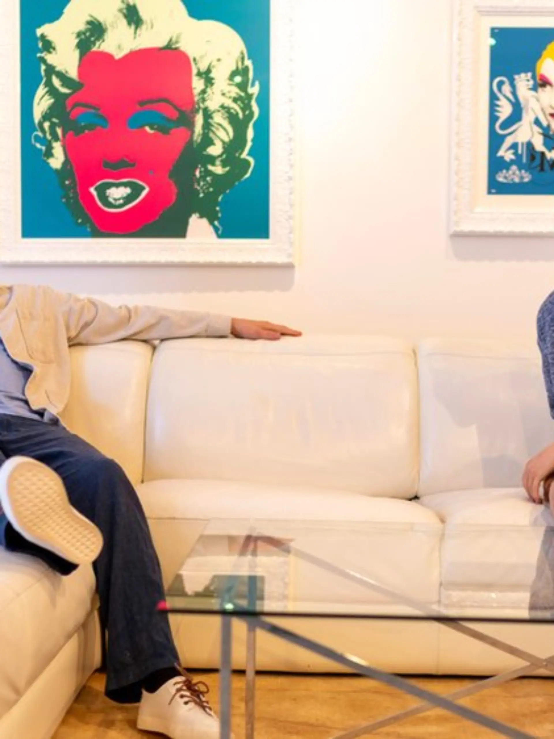 Mette-Marit und Jeffrey Epstein als Wachsfiguren in einer Osloer Ausstellung.