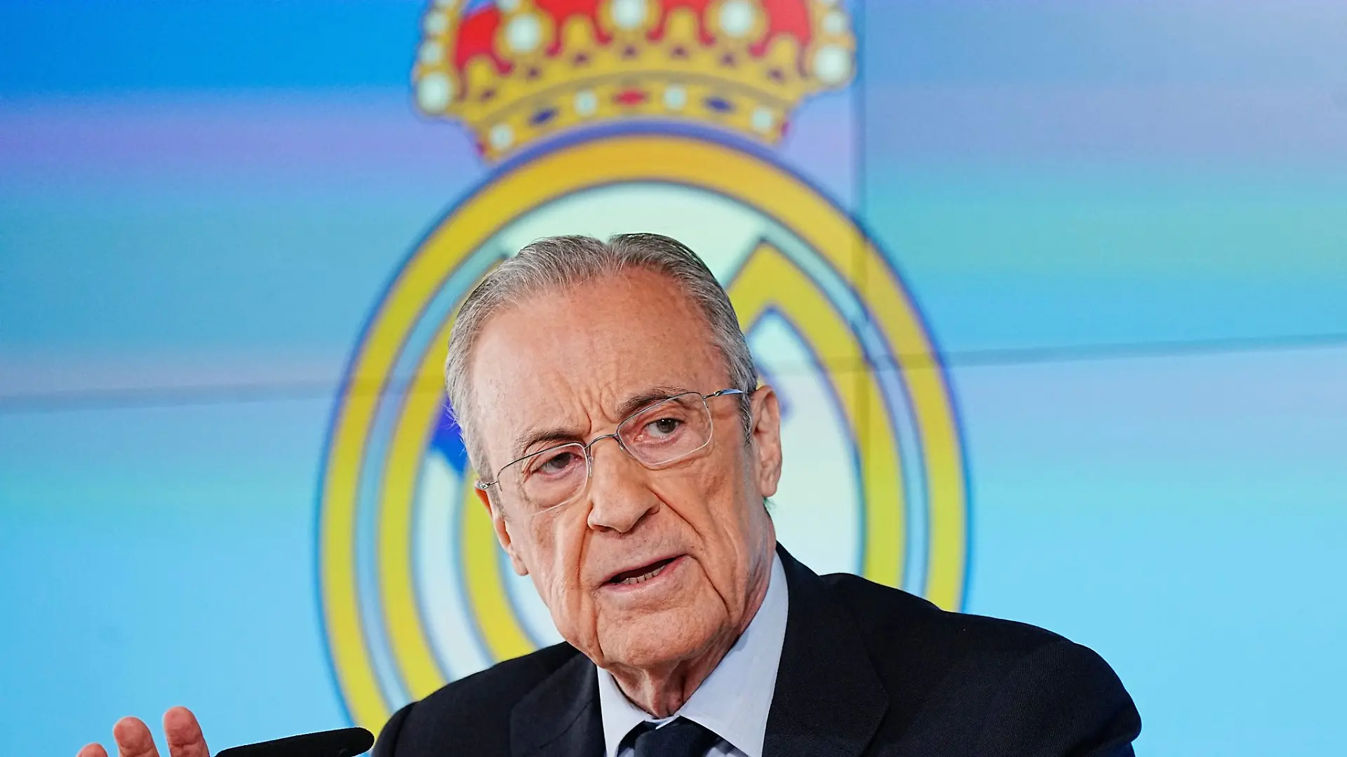 Real Madrid um Präsident Florentino Pérez hat im Negreira-Fall Beschwerde bei der UEFA eingelegt. (Archivbild)