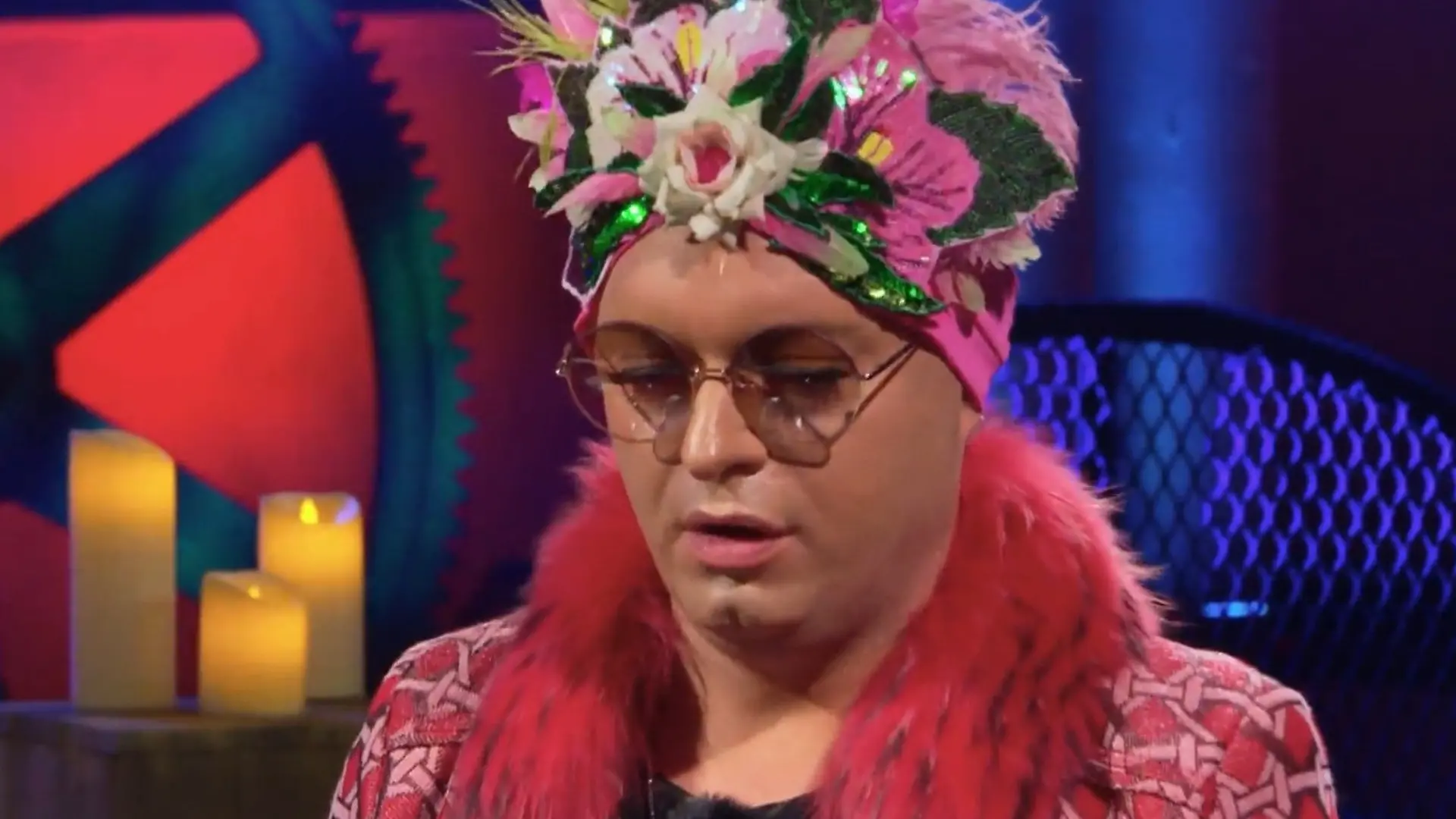 „Sommerhaus"-Spiel wird zur Blamage! Julian F.M. Stoeckel verzweifelt an Wissensquiz Große Töne, kleine Wissenslücken?