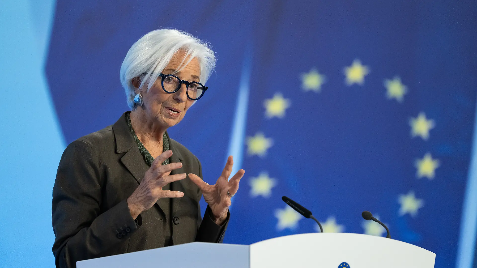 Christine Lagarde, Präsidentin der Europäischen Zentralbank (EZB), spricht auf der Pressekonferenz nach der Ratssitzung der EZB.