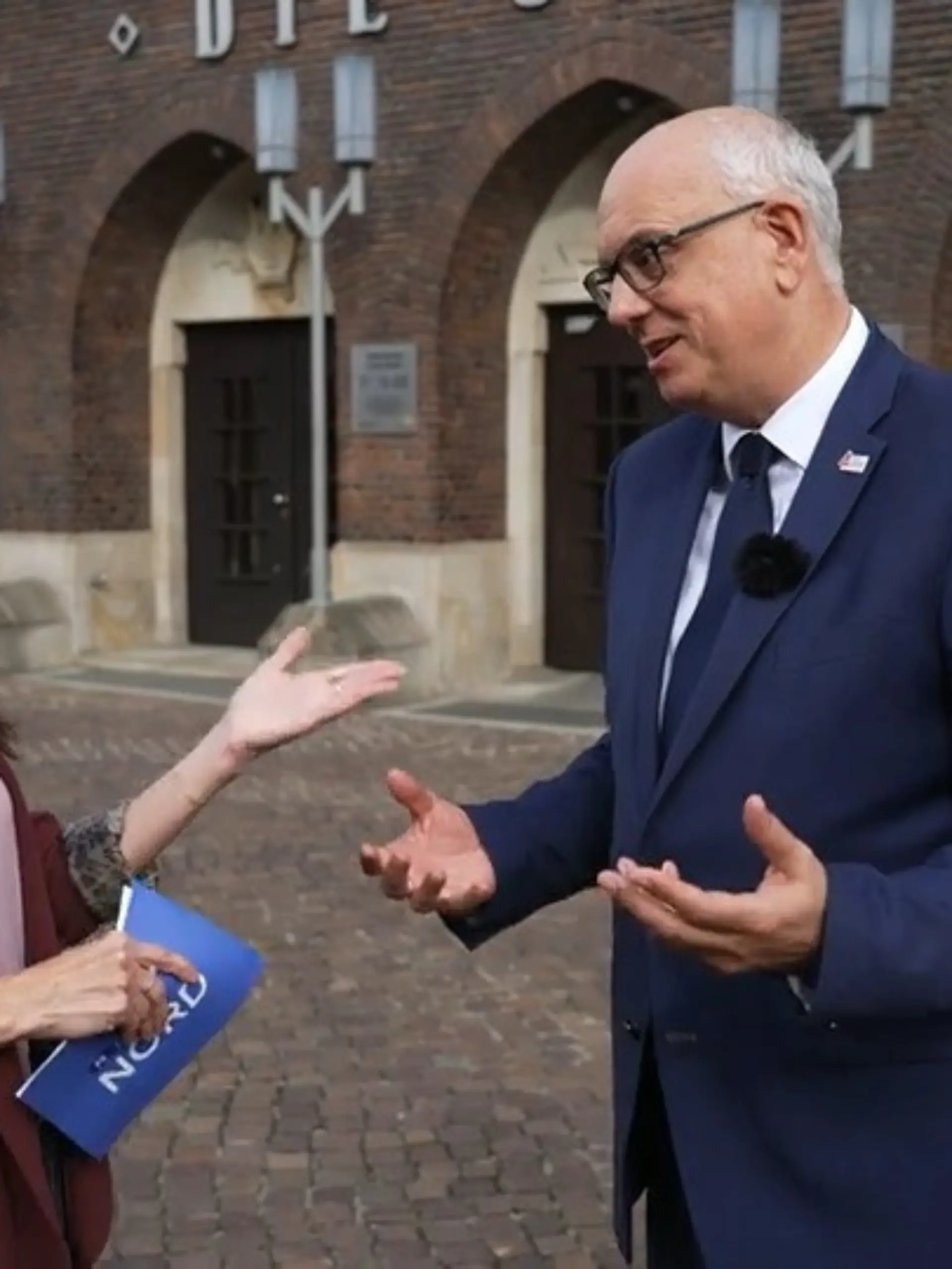 Bild zu: "Wie aufgeregt sind Sie, Bürgermeister Bovenschulte?"
