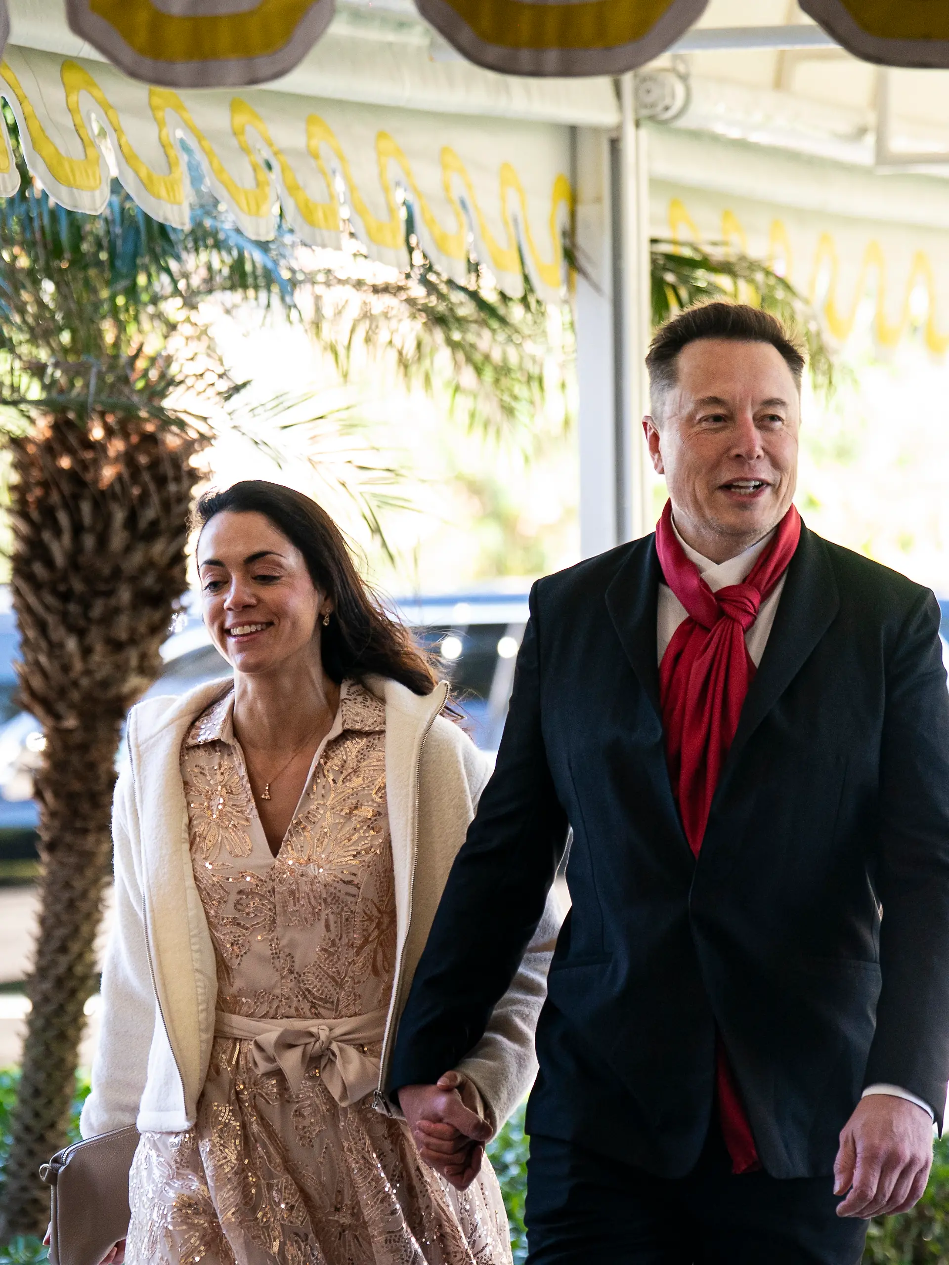 Bild zu: "Plötzlich abserviert? Elon Musk trennt sich offenbar von Partnerin Shivon Zilis"
