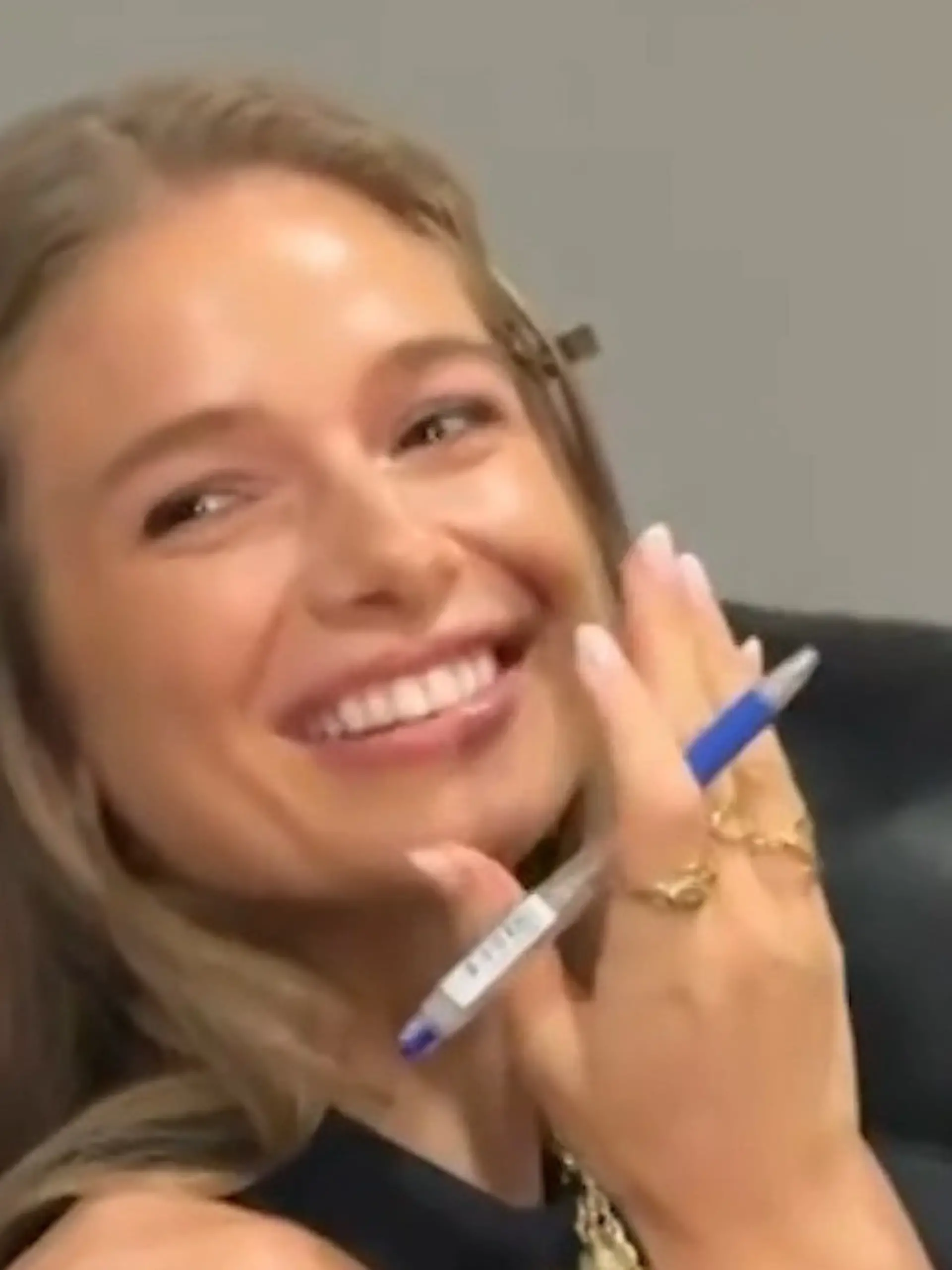 Bild zu: "Lola Weippert bald Filmstar? Moderatorin wagt internationalen Karriereschritt"
