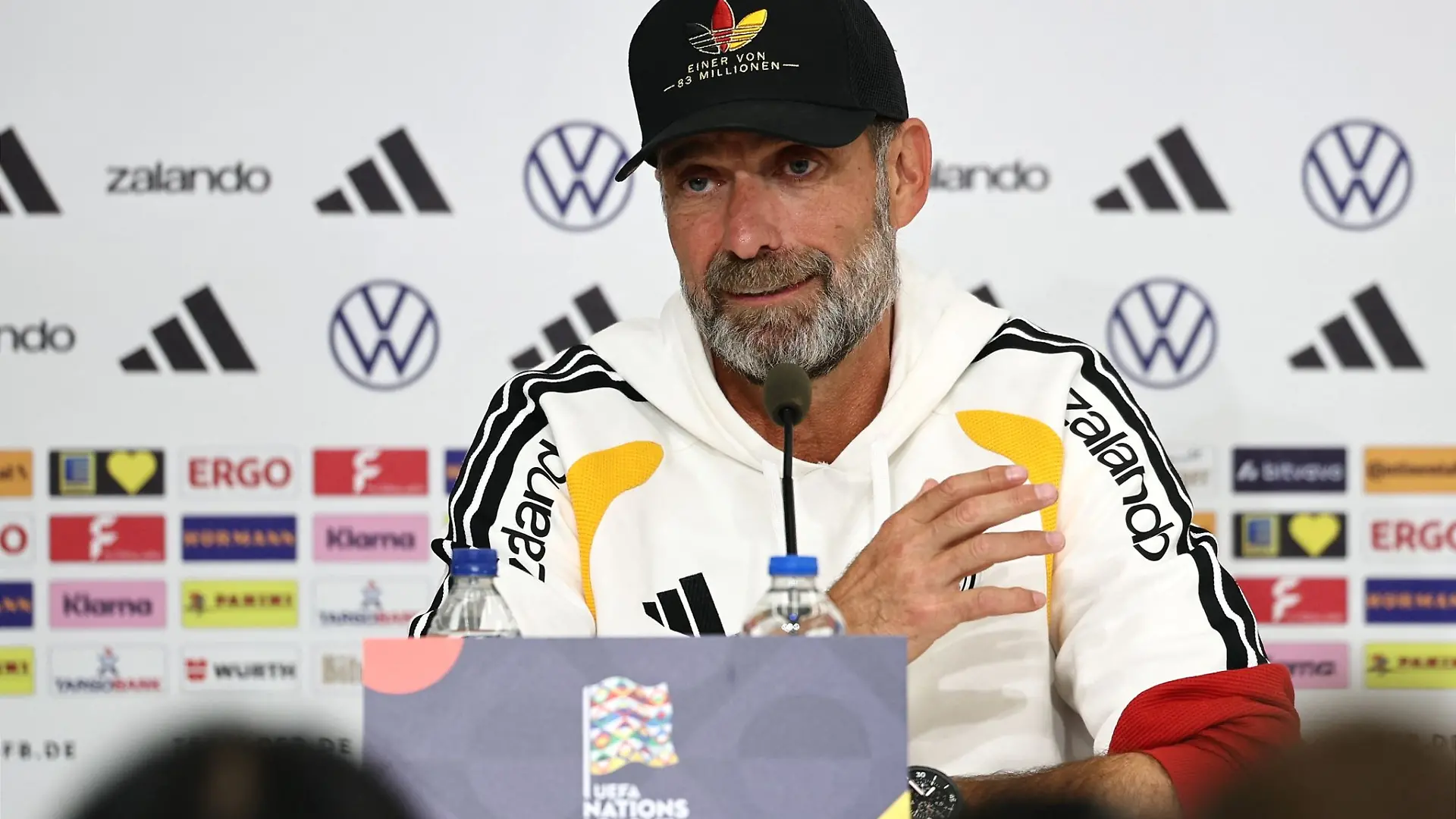 Für Jürgen Klopp steht beim Rückspiel in Griechenland viel auf dem Spiel.